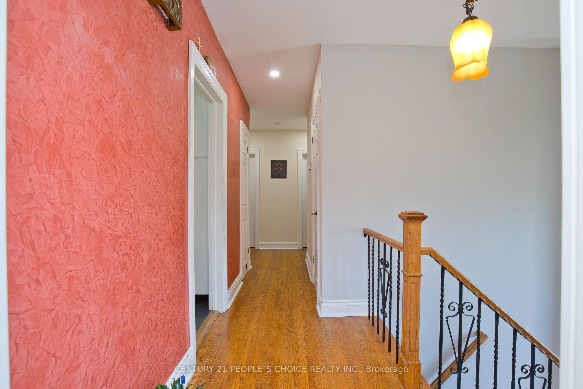 Photo 22 of 50 Jeffcoat Drive, Etobicoke, West Humber-Clairville — HOMEH