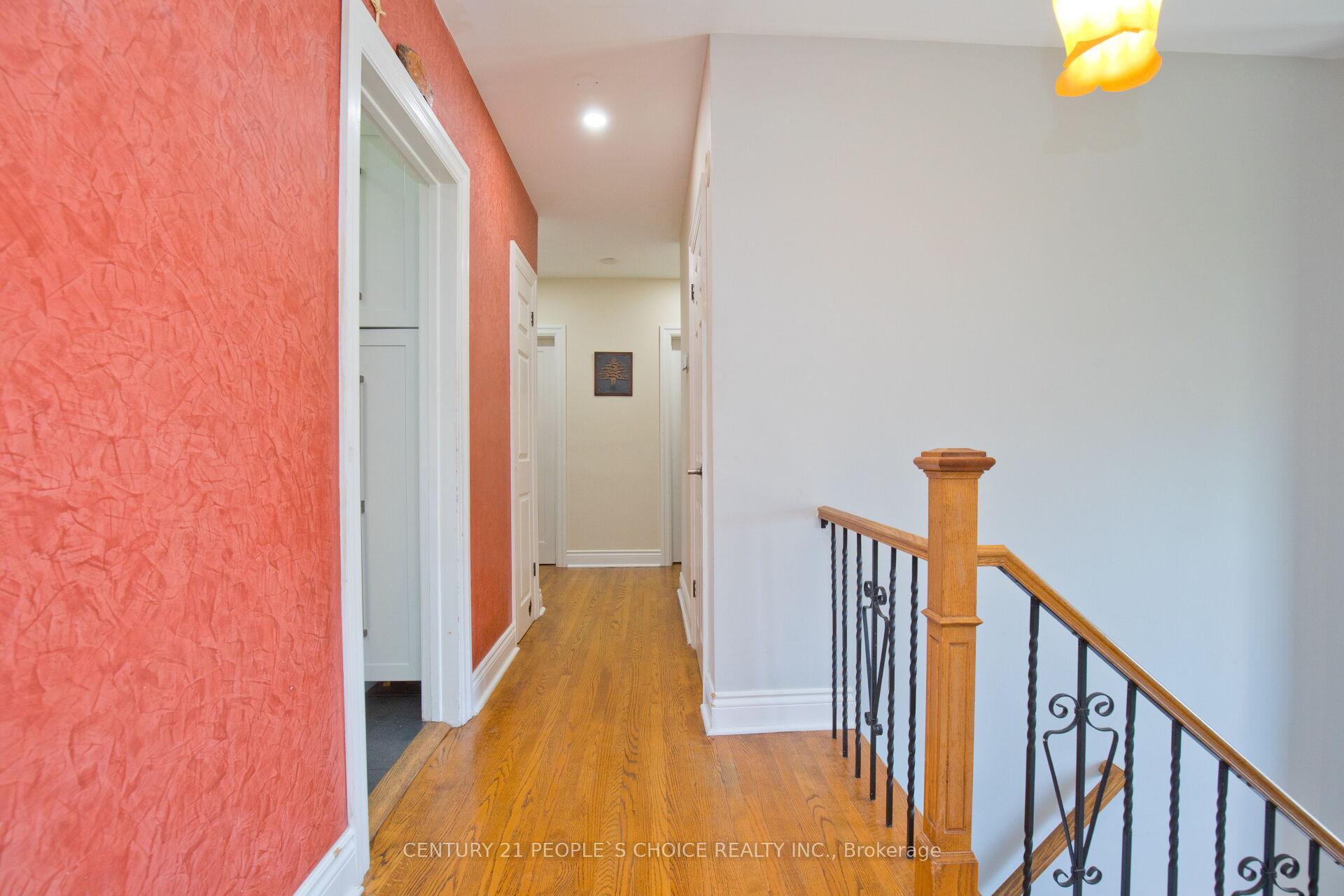 Photo 24 of 50 Jeffcoat Drive, Etobicoke, West Humber-Clairville — HOMEH