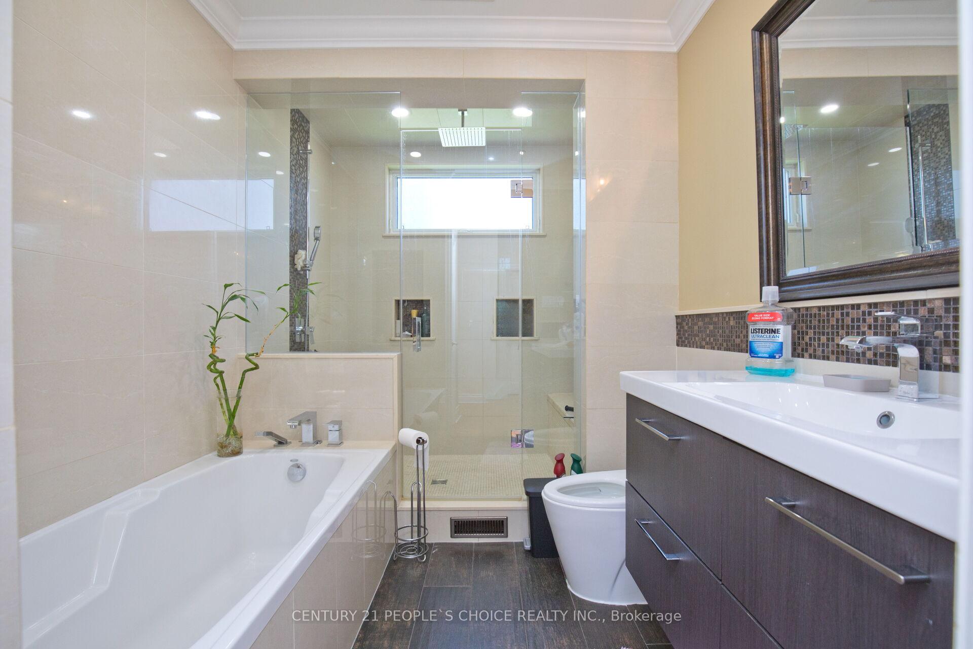 Photo 29 of 50 Jeffcoat Drive, Etobicoke, West Humber-Clairville — HOMEH