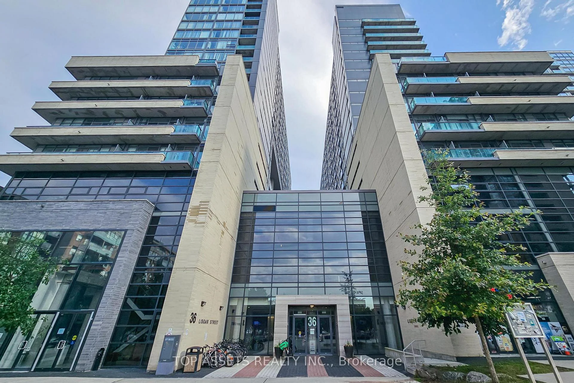 Photo 3 of Unit 518E, 36 Lisgar Street, Toronto, Niagara — HOMEH