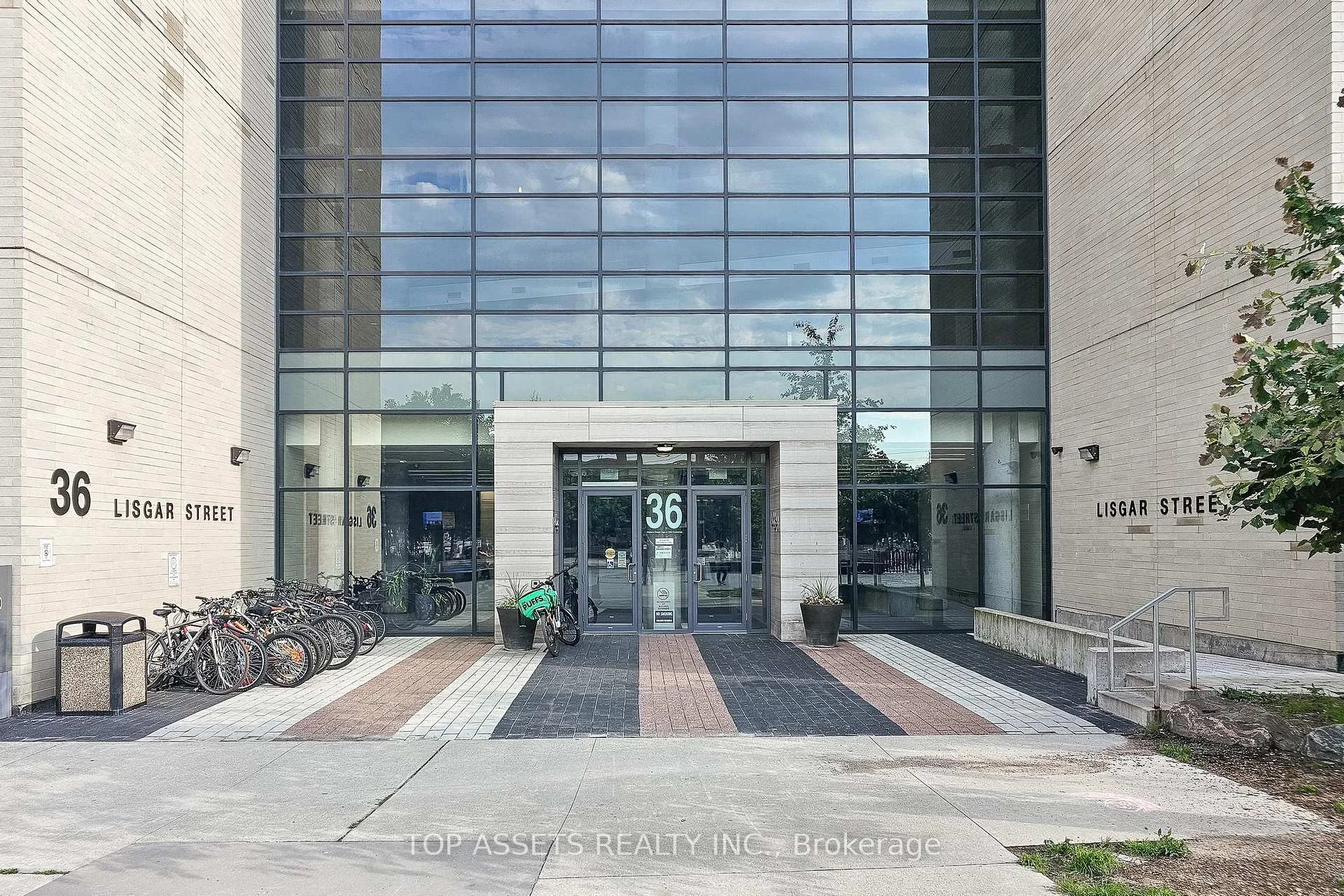 Photo 4 of Unit 518E, 36 Lisgar Street, Toronto, Niagara — HOMEH