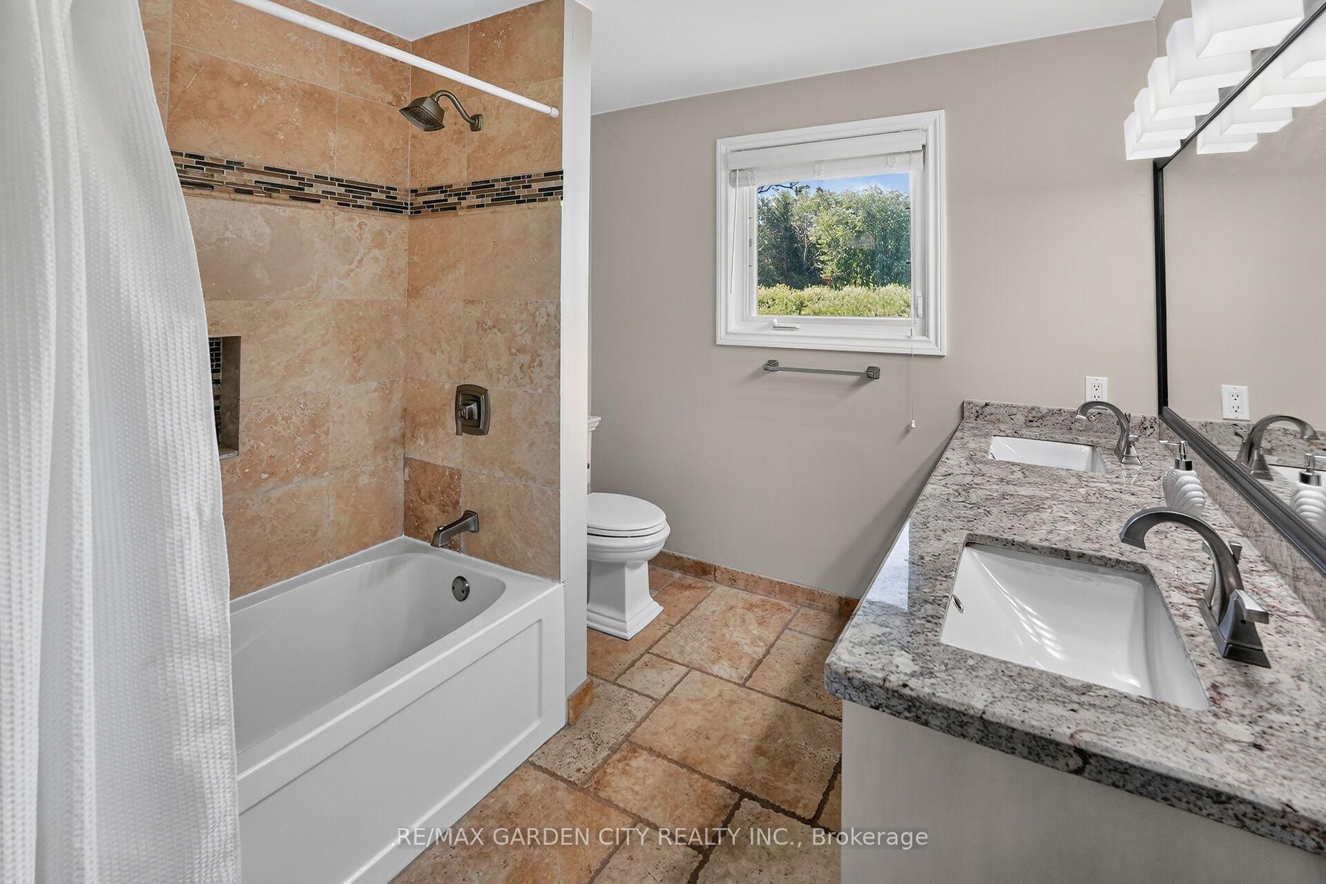Photo 21 of 134 Russ Road, Grimsby, Grimsby Escarpment — HOMEH