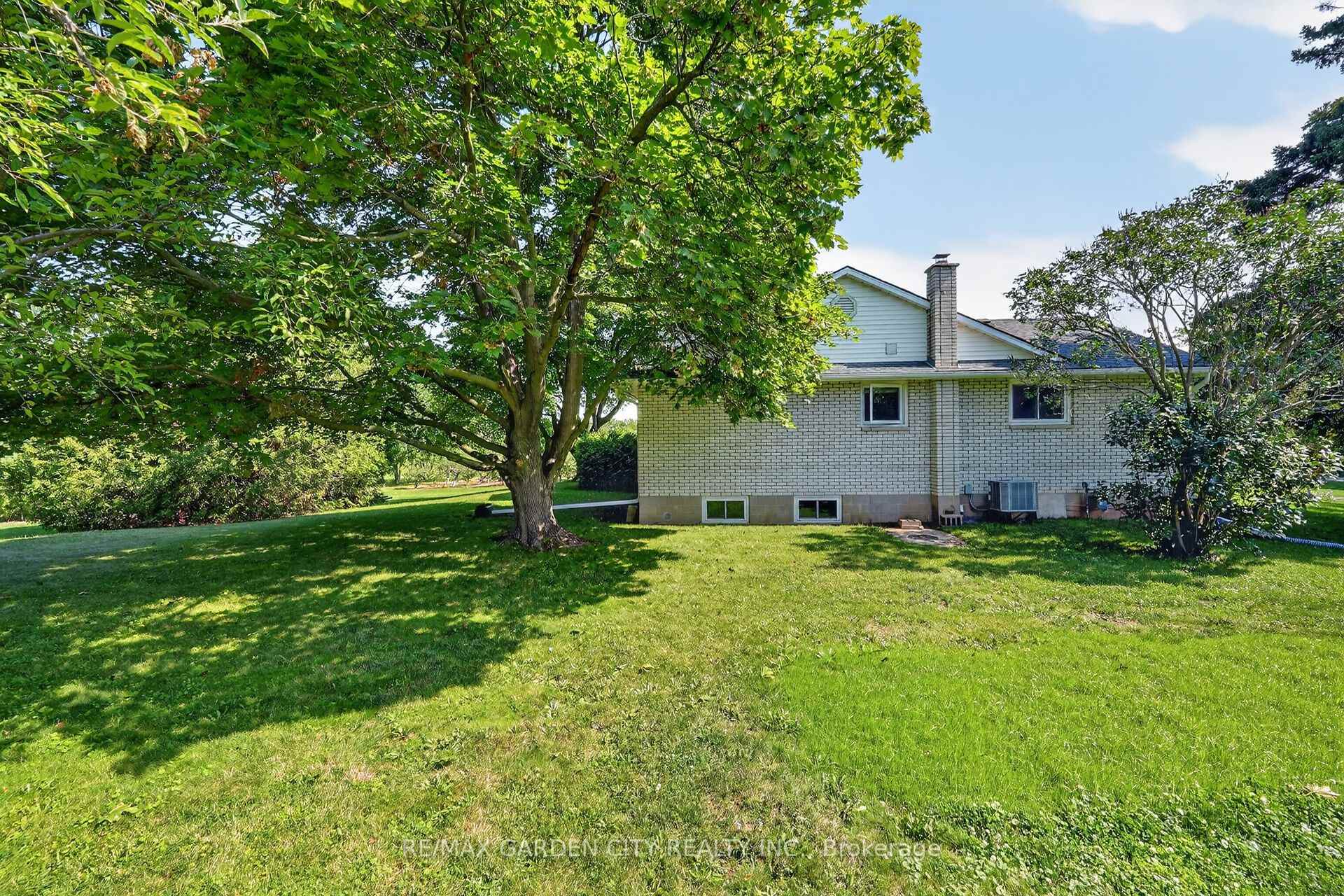 Photo 32 of 134 Russ Road, Grimsby, Grimsby Escarpment — HOMEH