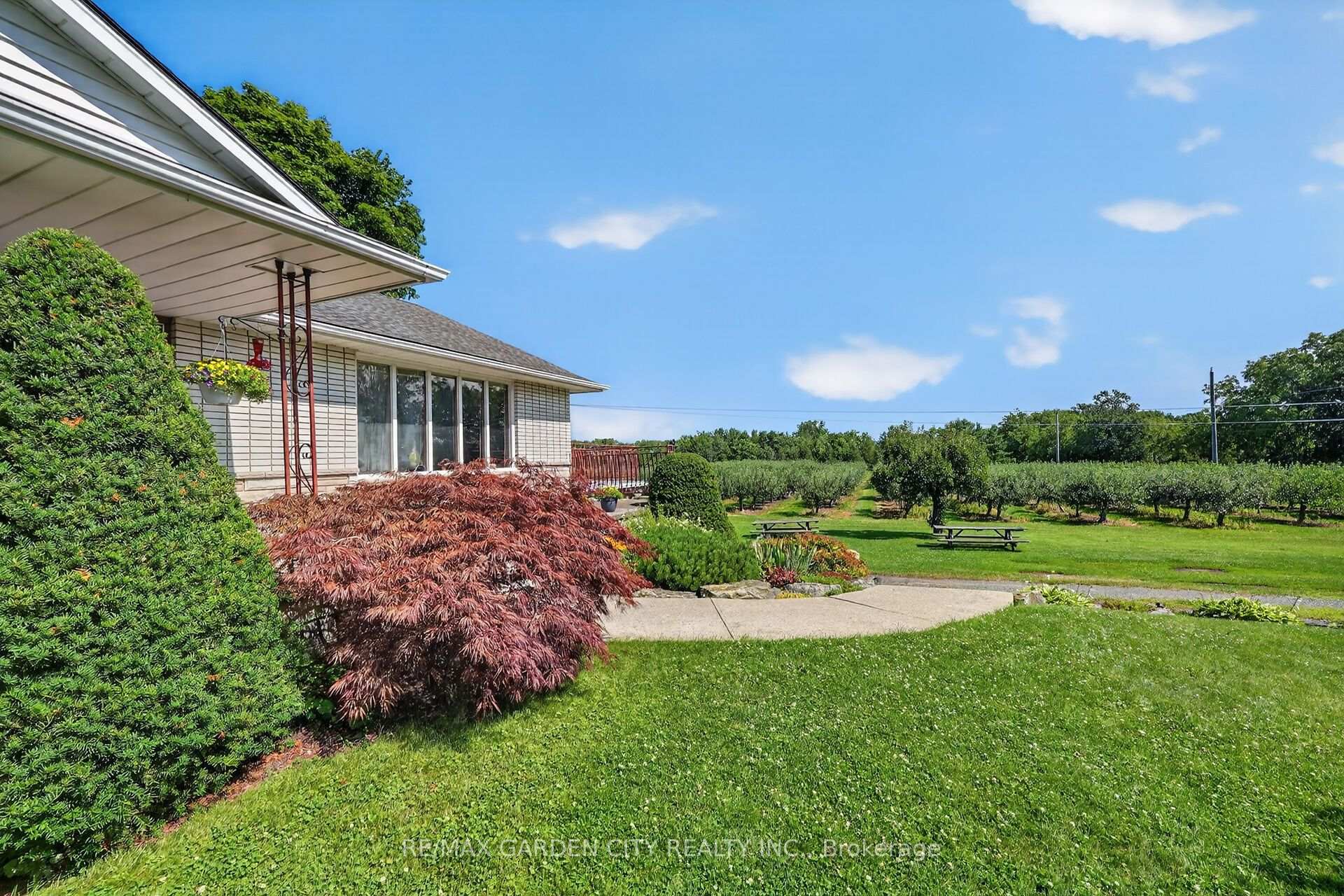 Photo 35 of 134 Russ Road, Grimsby, Grimsby Escarpment — HOMEH