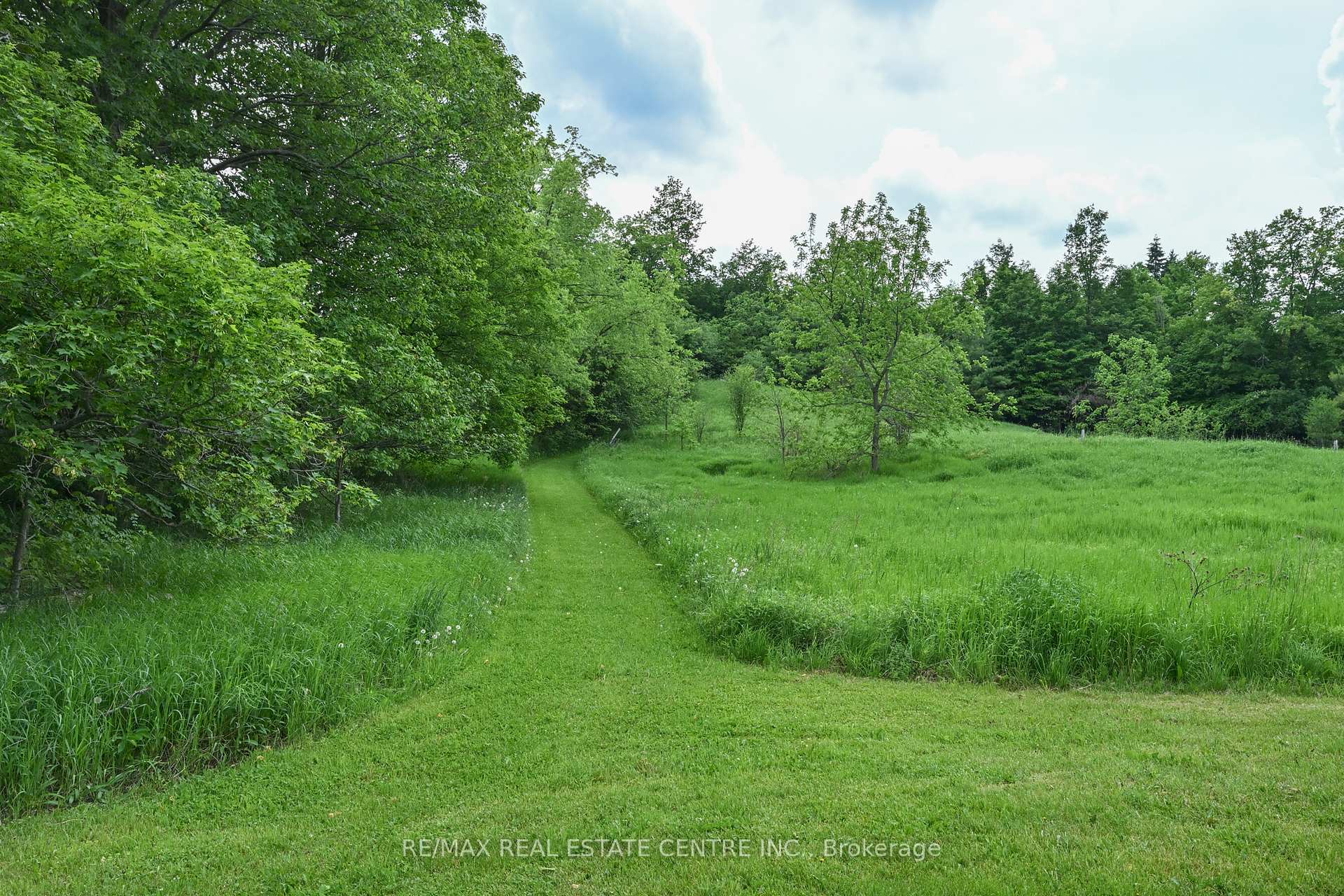 Photo 17 of 793044 3rd Line, Mono, Rural Mono — HOMEH