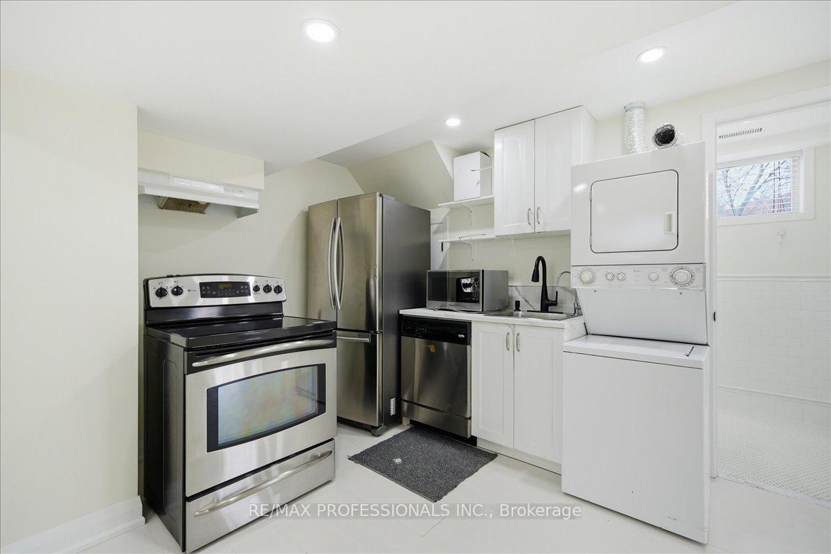 Photo 7 of Unit D, 9611 Keele Street, Vaughan, Maple — HOMEH