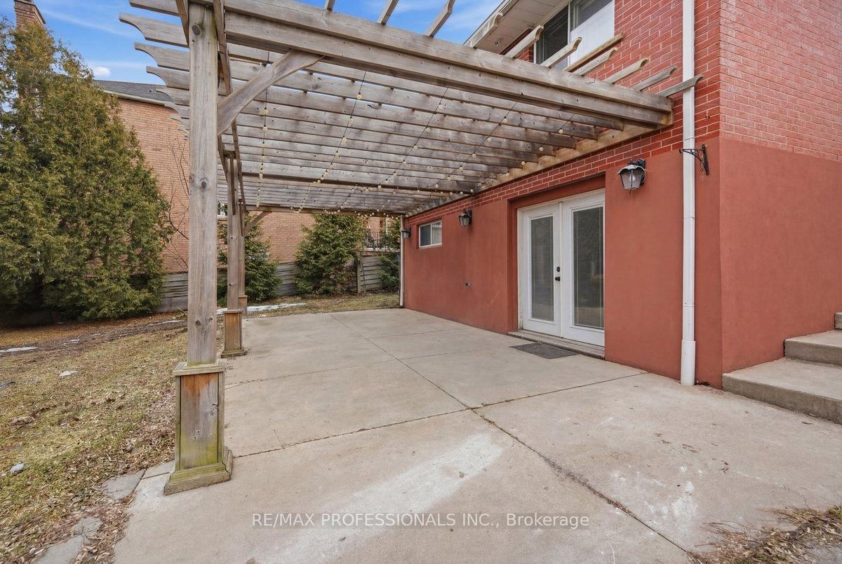 Photo 10 of Unit D, 9611 Keele Street, Vaughan, Maple — HOMEH