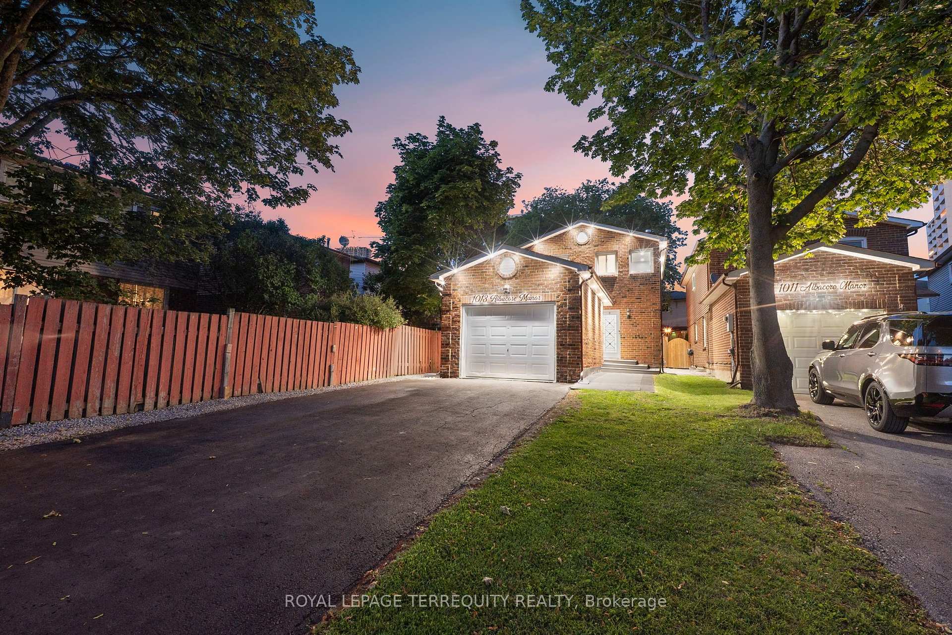 Photo 1 of 1013 Albacore Manor, Pickering, Bay Ridges — HOMEH