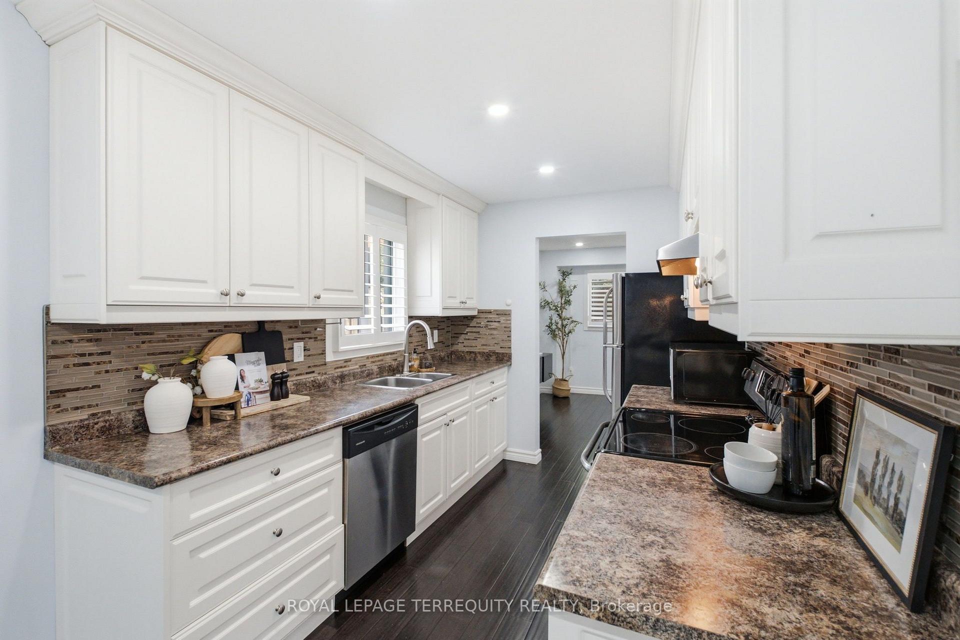 Photo 11 of 1013 Albacore Manor, Pickering, Bay Ridges — HOMEH