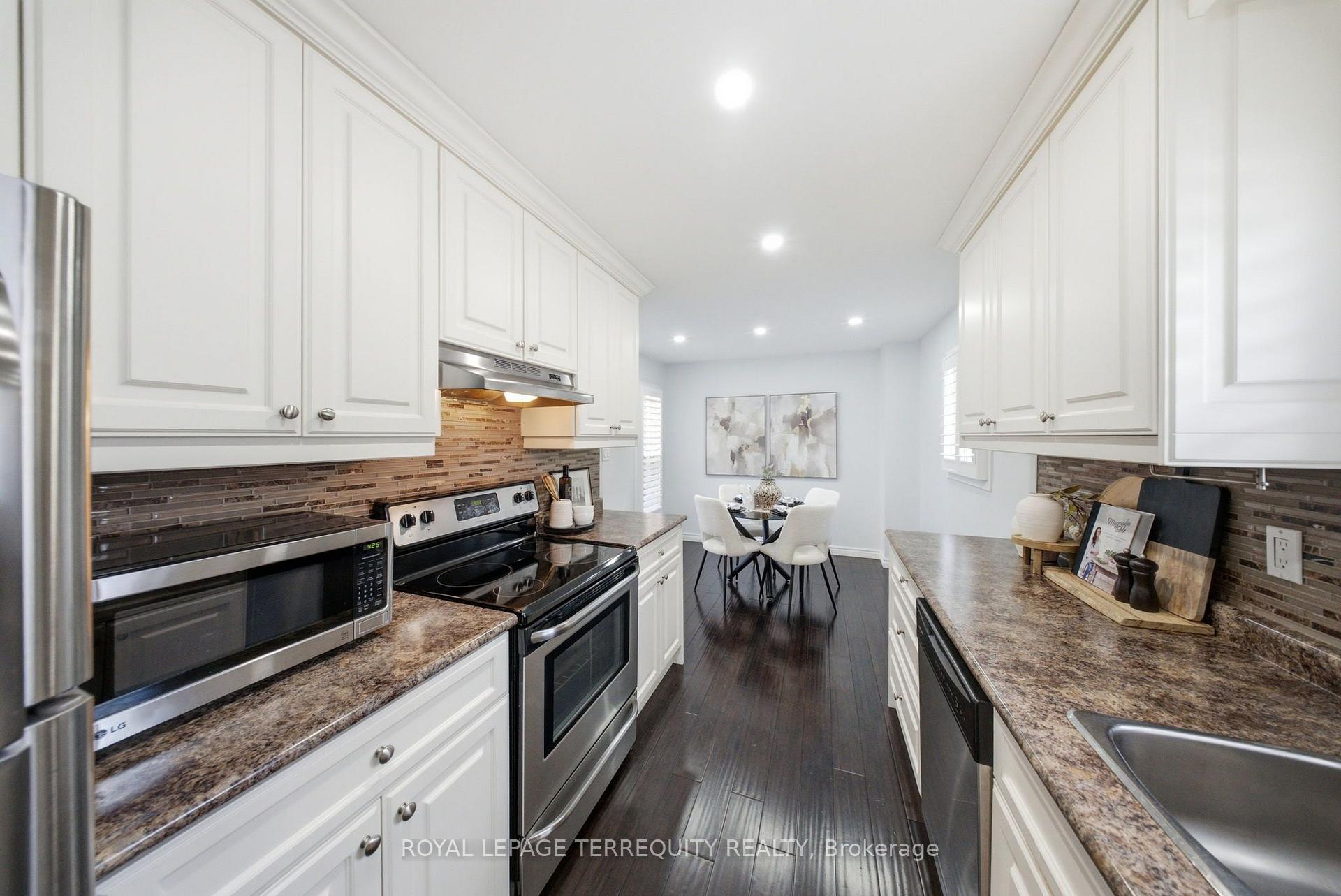 Photo 13 of 1013 Albacore Manor, Pickering, Bay Ridges — HOMEH
