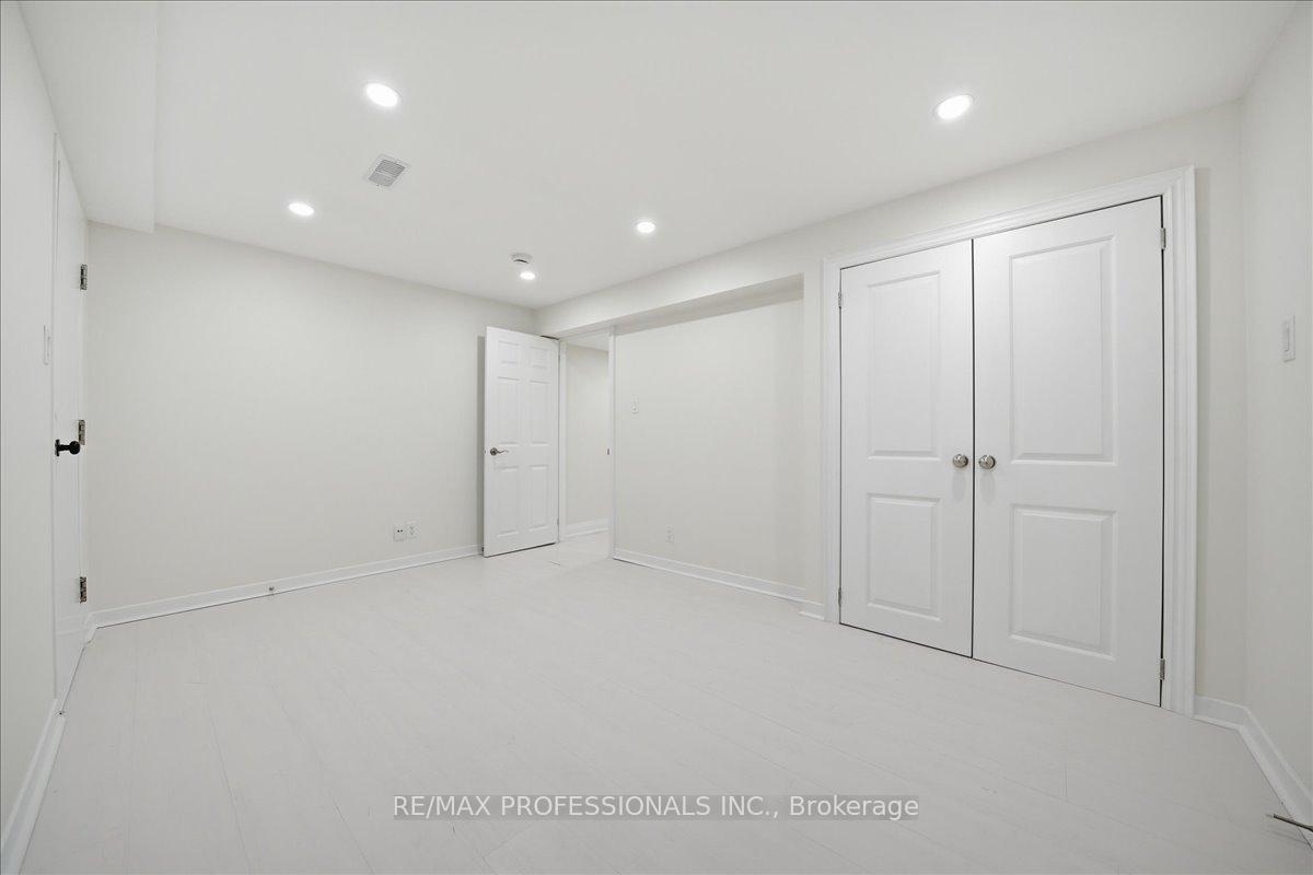 Photo 7 of Unit C, 9611 Keele Street, Vaughan, Maple — HOMEH