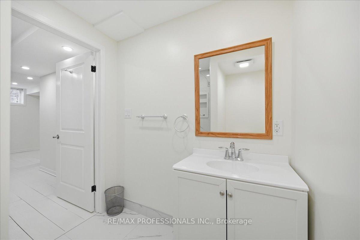 Photo 13 of Unit C, 9611 Keele Street, Vaughan, Maple — HOMEH