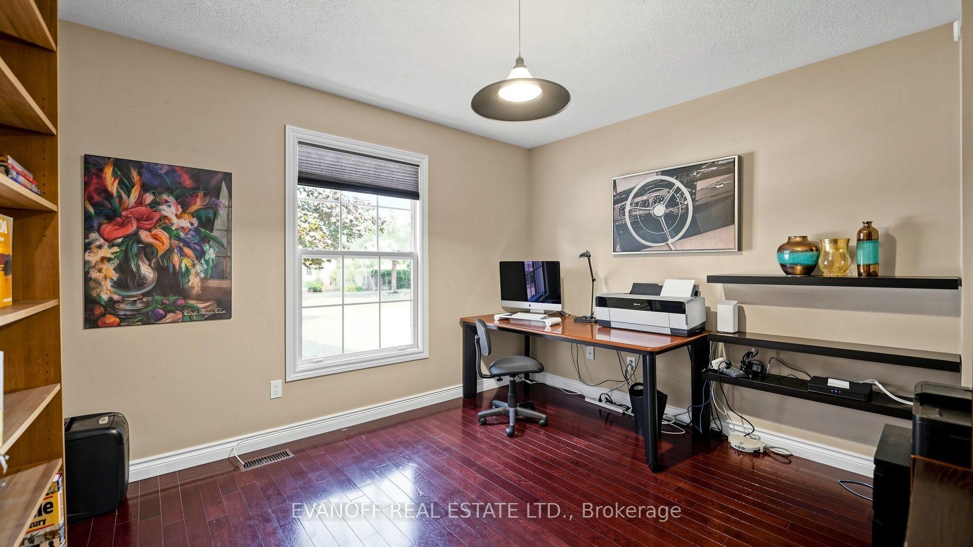 Photo 19 of 929 Creebridge Crescent, Newmarket, Stonehaven-Wyndham — HOMEH