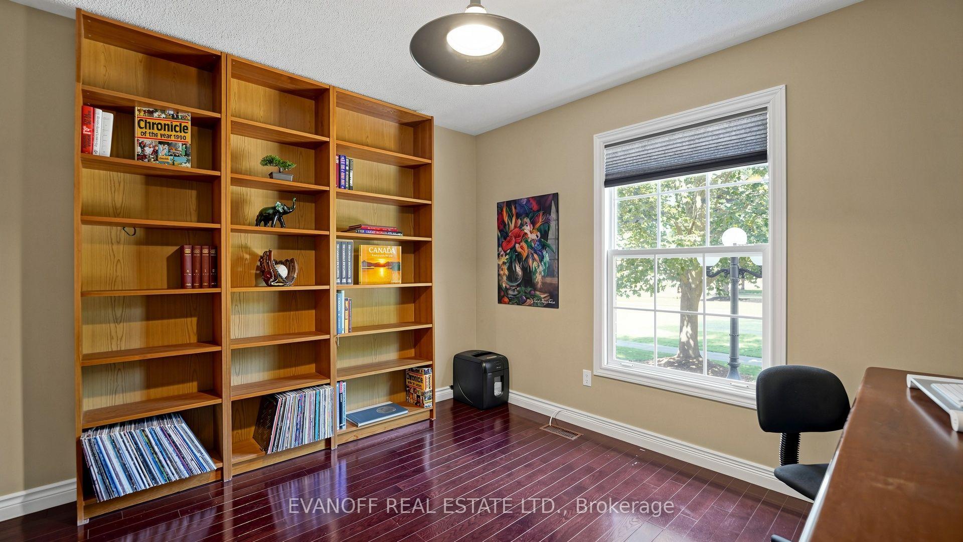 Photo 20 of 929 Creebridge Crescent, Newmarket, Stonehaven-Wyndham — HOMEH
