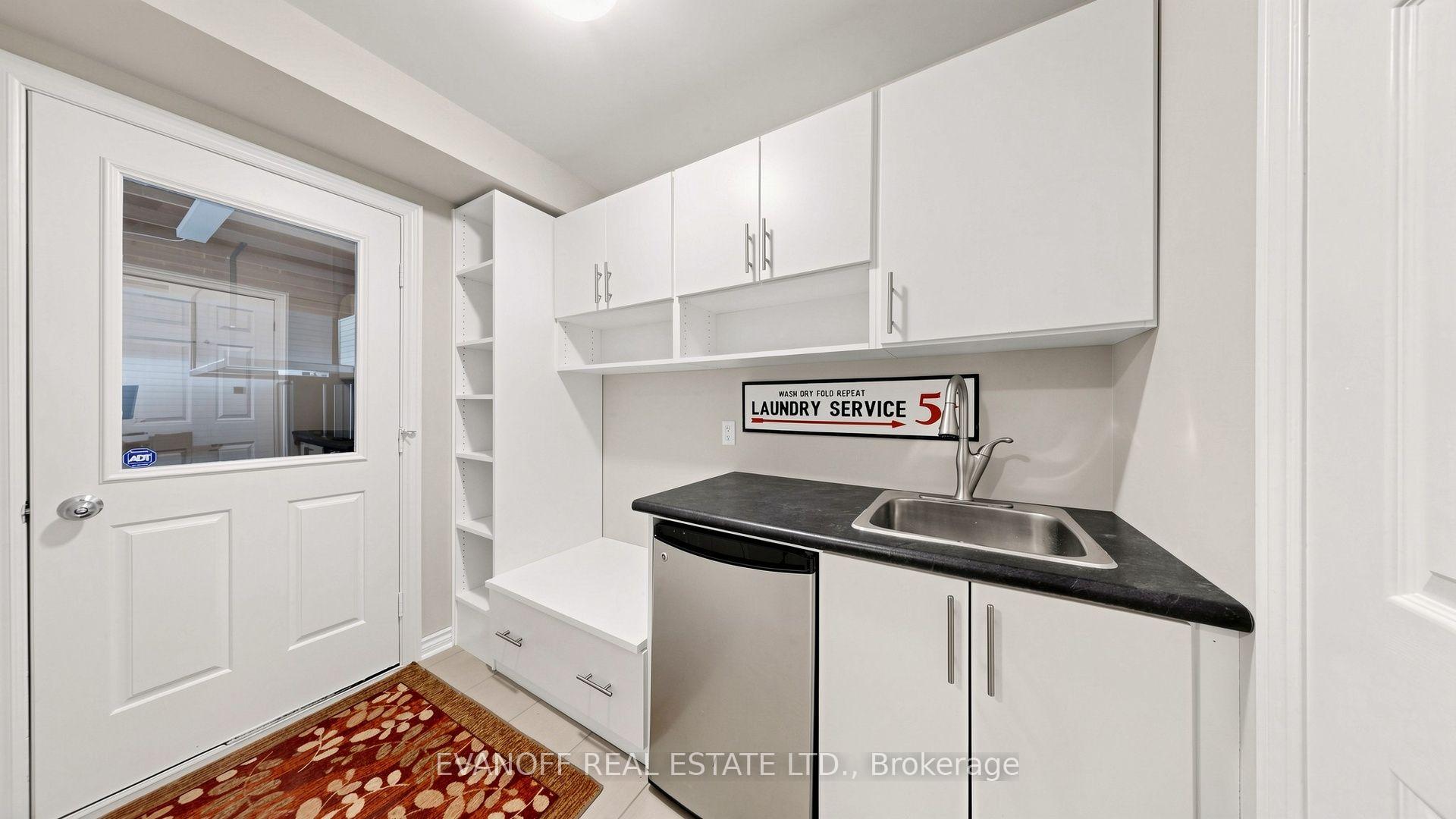 Photo 21 of 929 Creebridge Crescent, Newmarket, Stonehaven-Wyndham — HOMEH
