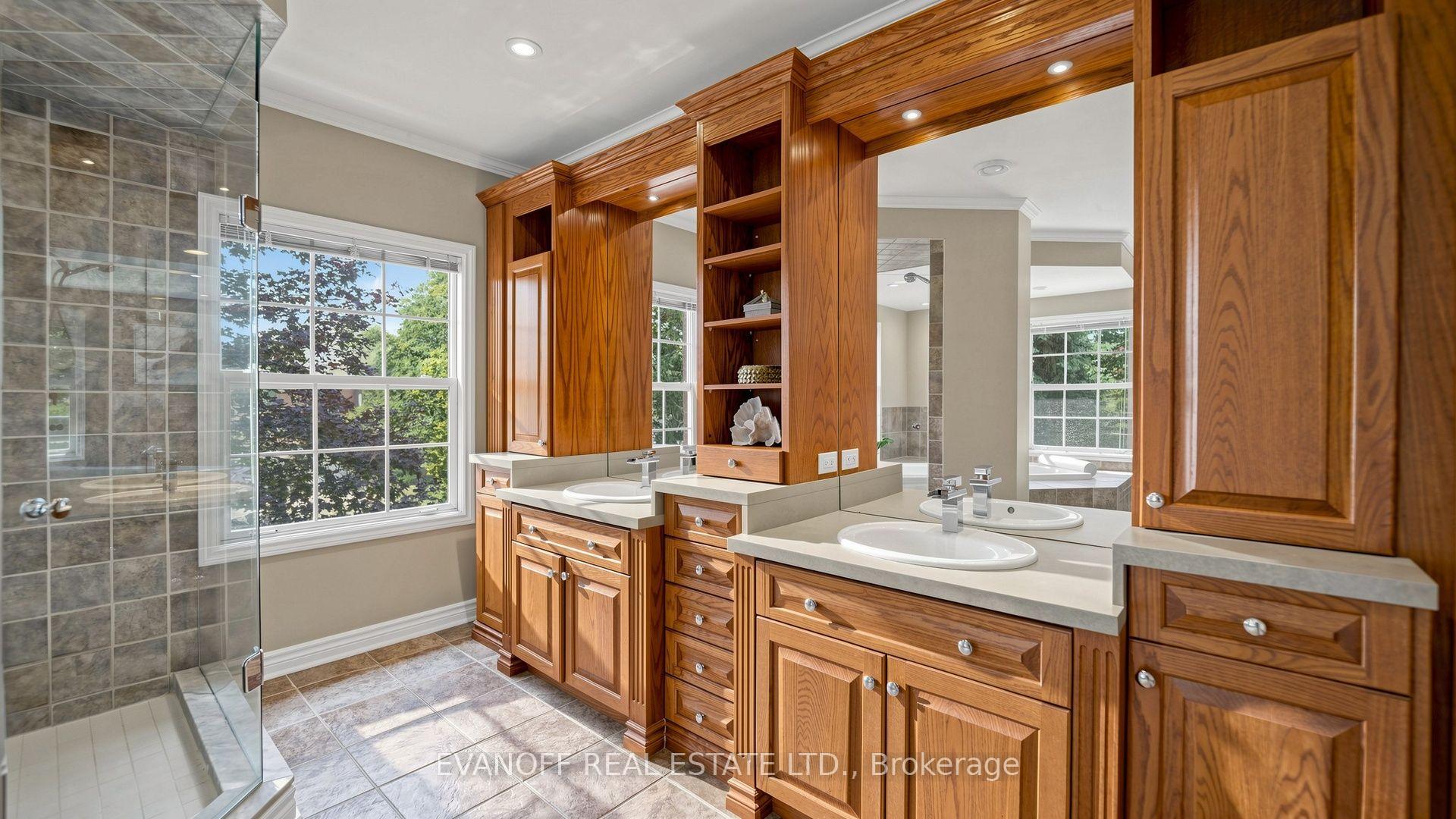 Photo 27 of 929 Creebridge Crescent, Newmarket, Stonehaven-Wyndham — HOMEH