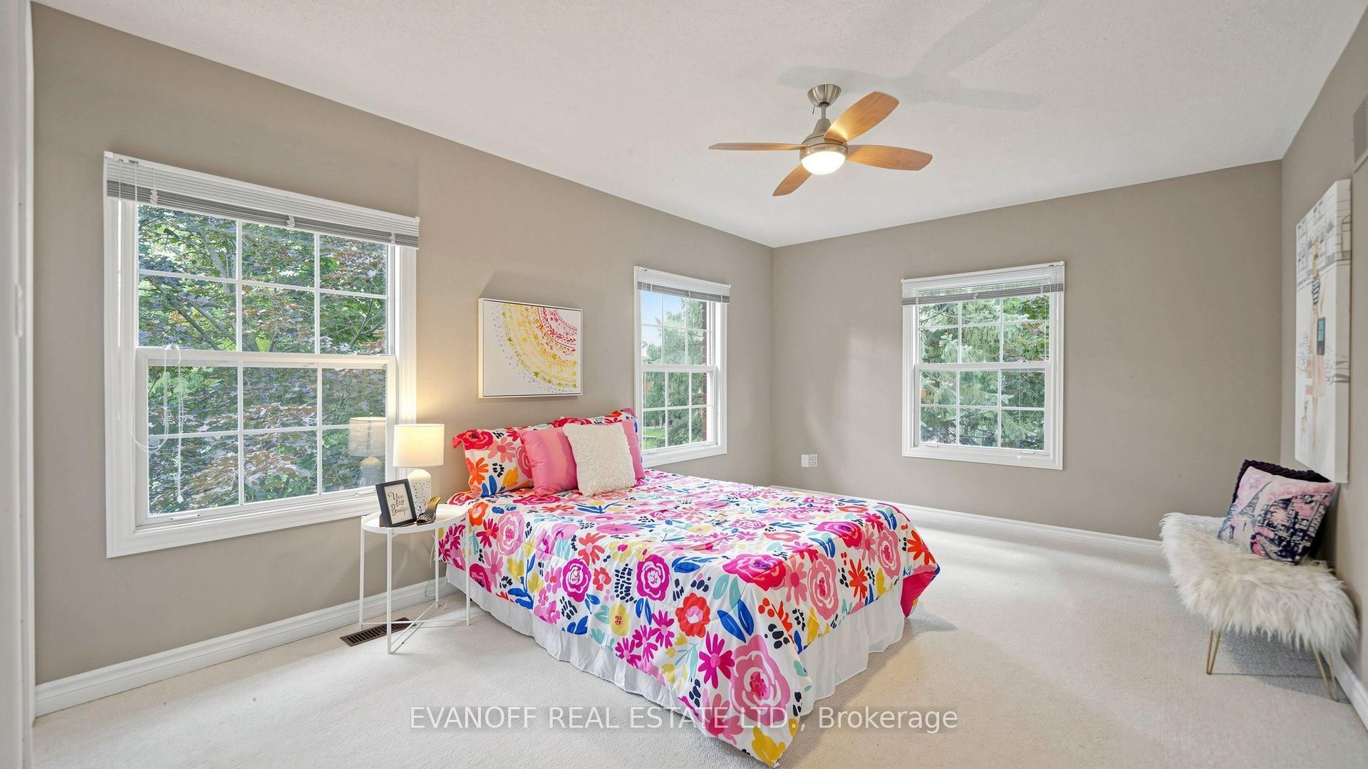 Photo 30 of 929 Creebridge Crescent, Newmarket, Stonehaven-Wyndham — HOMEH