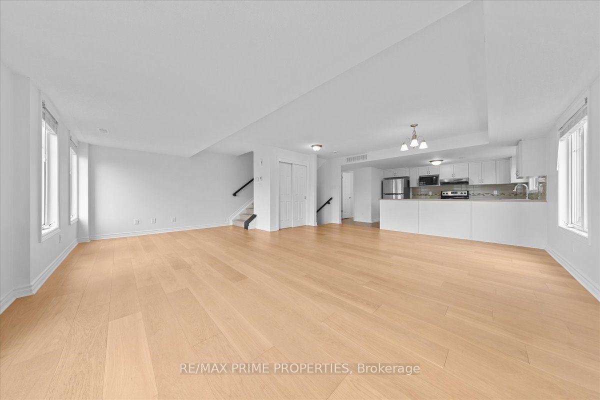 Photo 4 of Unit B, 279 Titanium Private, Ottawa, Convent Glen North — HOMEH