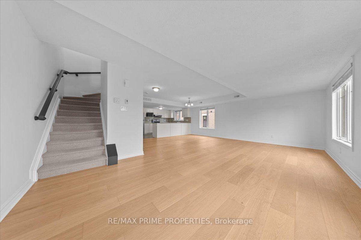 Photo 19 of Unit B, 279 Titanium Private, Ottawa, Convent Glen North — HOMEH