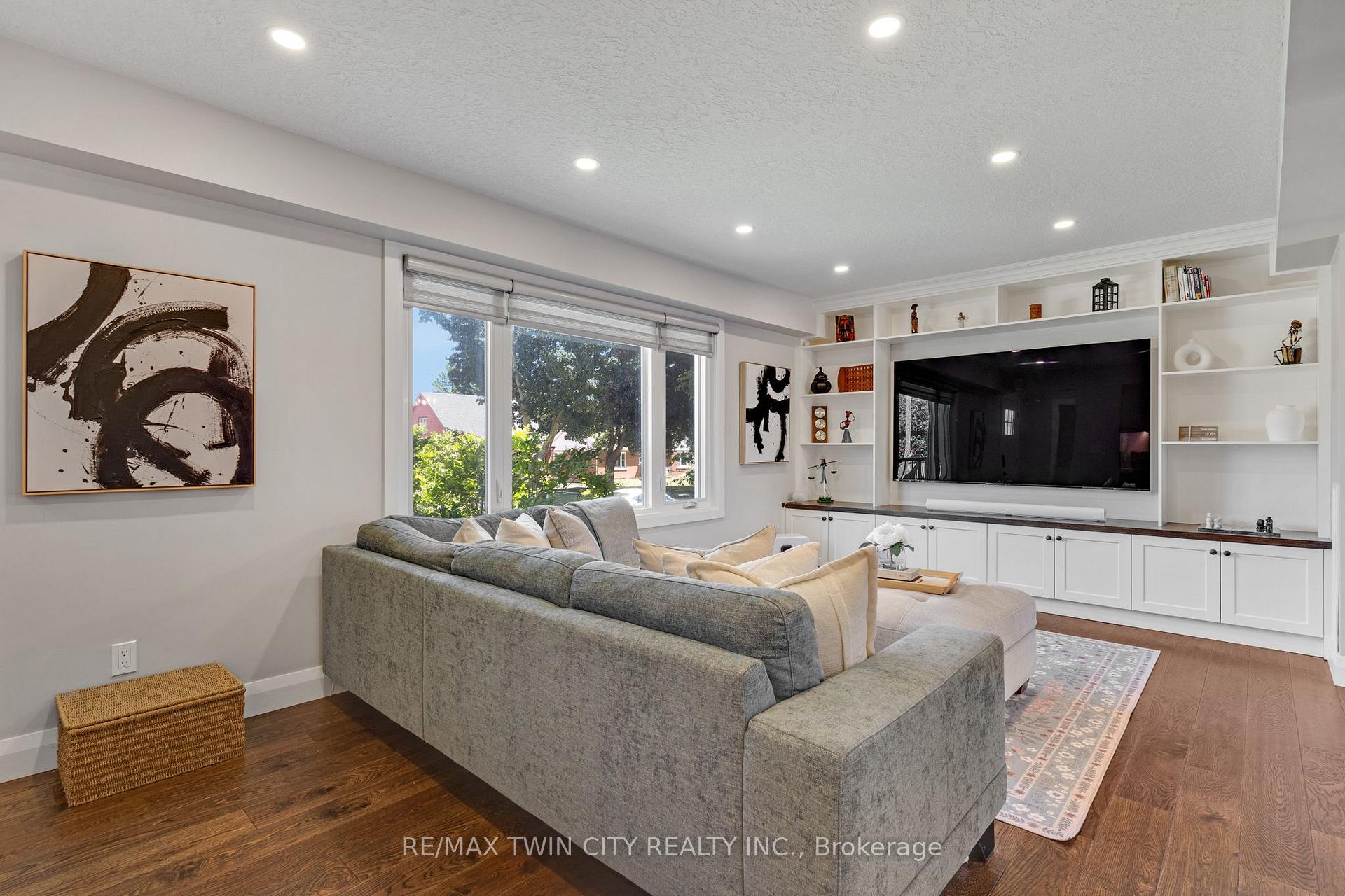 Photo 7 of 795 Rockway Drive, Kitchener, Eastwood — HOMEH