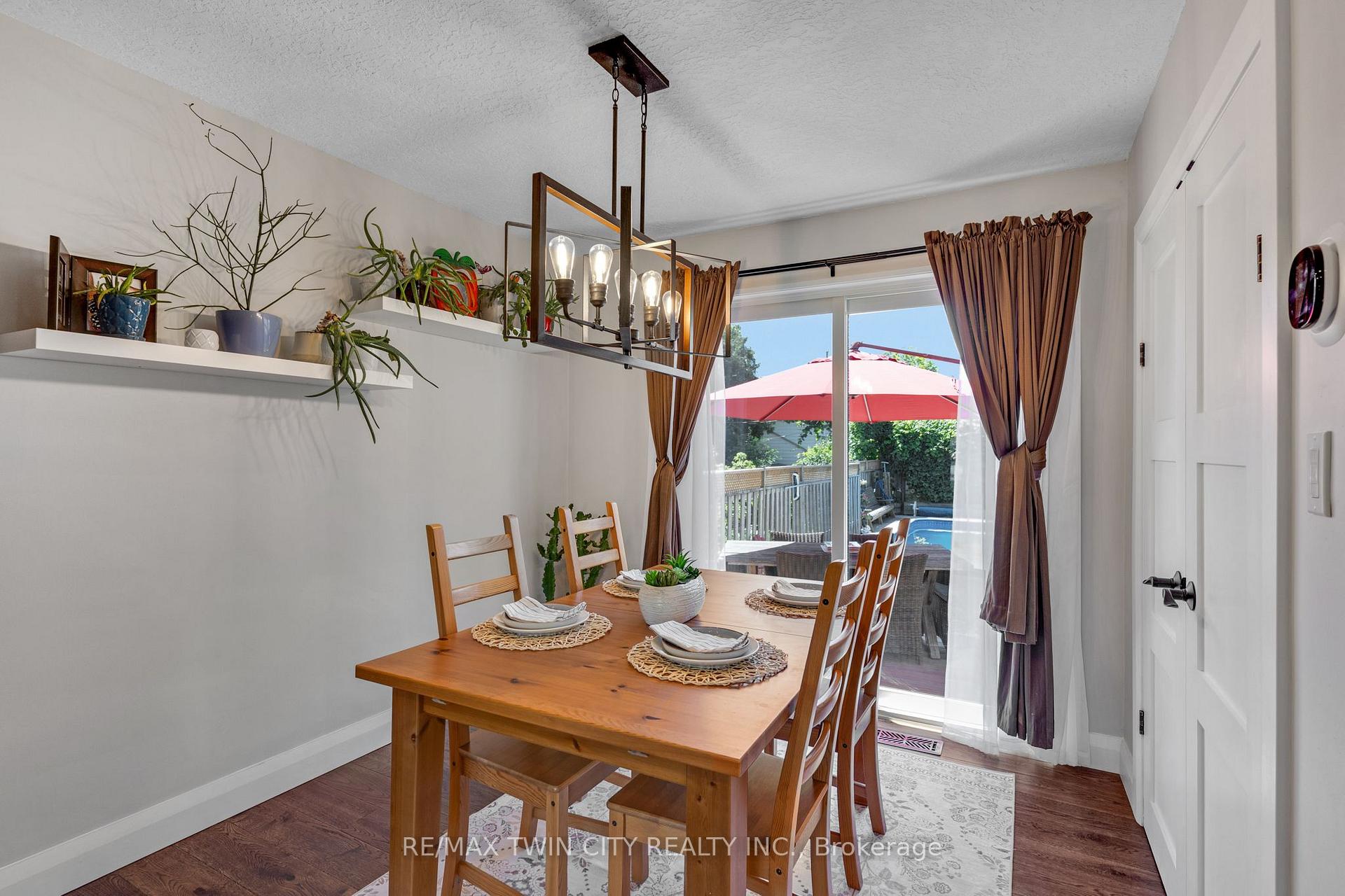 Photo 16 of 795 Rockway Drive, Kitchener, Eastwood — HOMEH