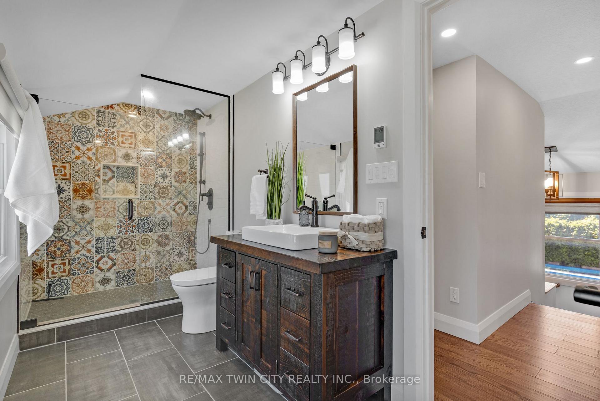 Photo 23 of 795 Rockway Drive, Kitchener, Eastwood — HOMEH