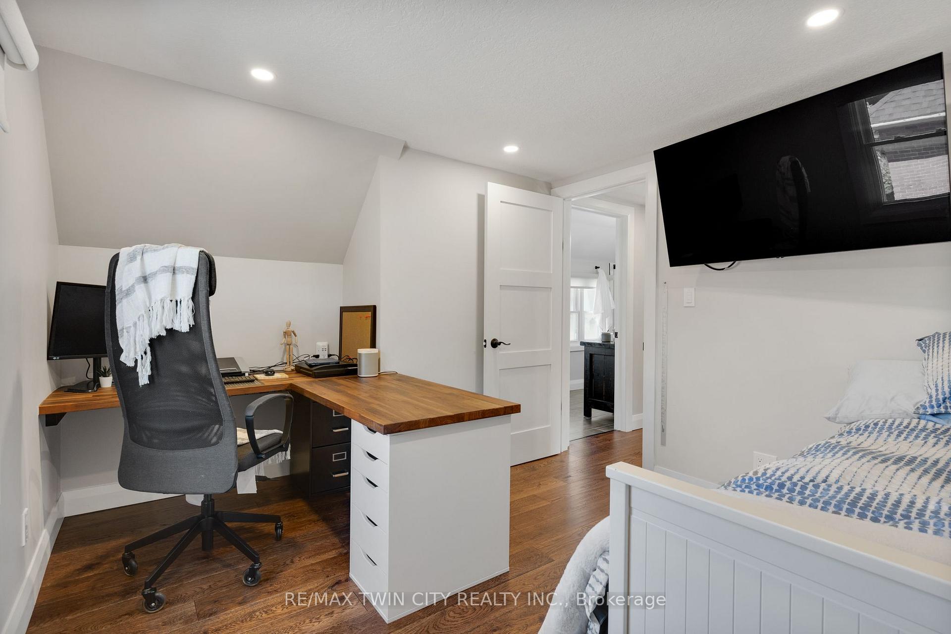 Photo 27 of 795 Rockway Drive, Kitchener, Eastwood — HOMEH