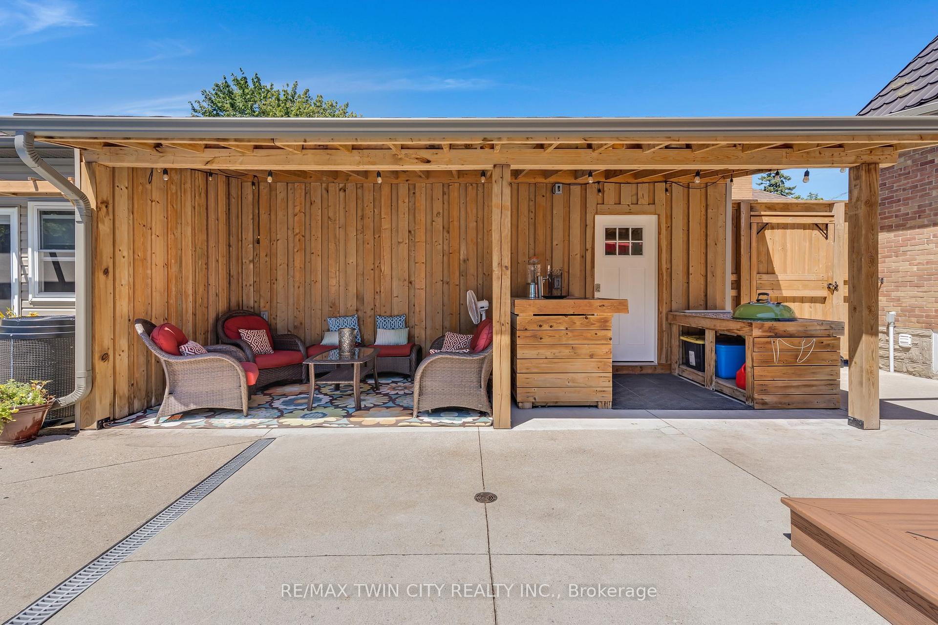 Photo 42 of 795 Rockway Drive, Kitchener, Eastwood — HOMEH