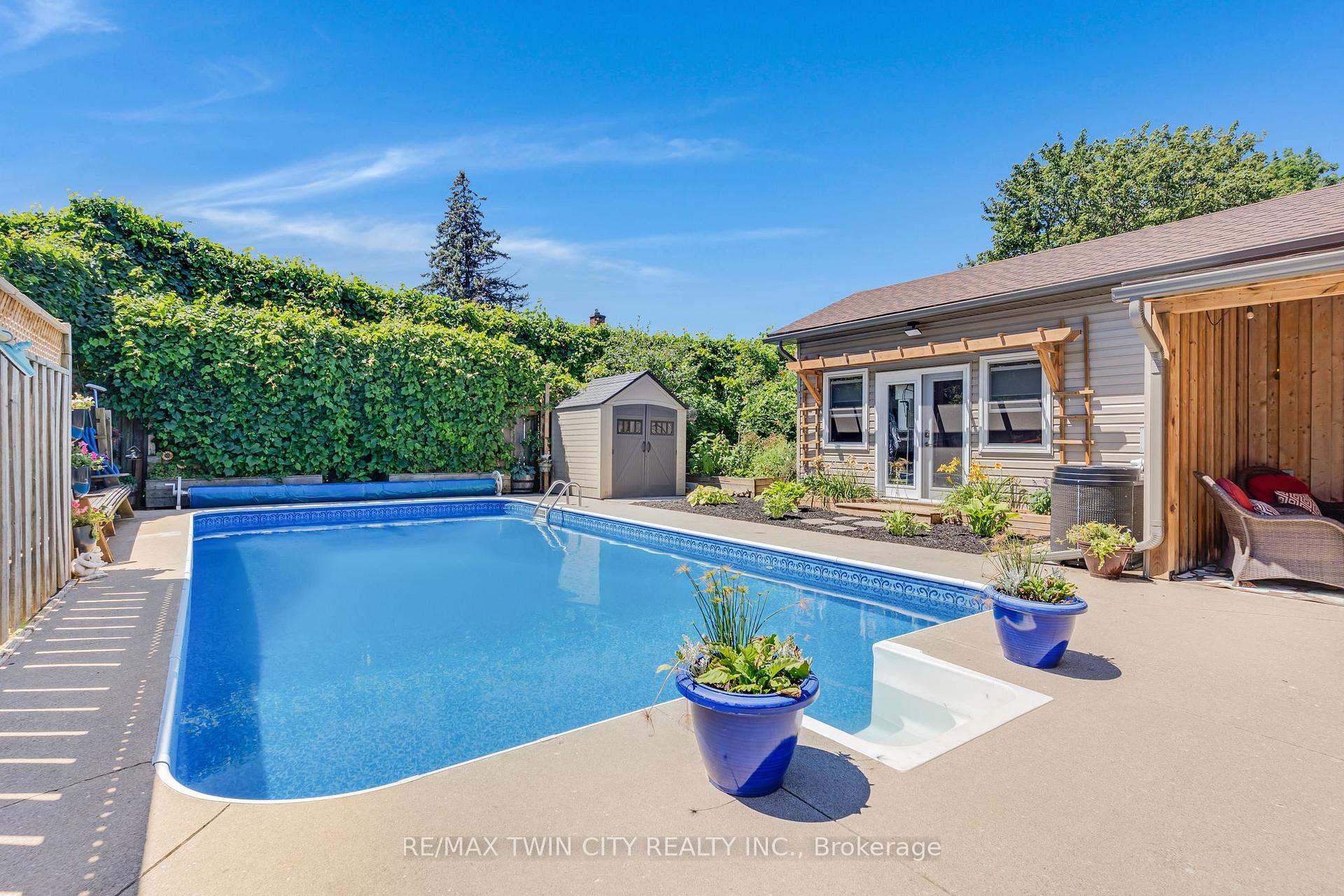 Photo 43 of 795 Rockway Drive, Kitchener, Eastwood — HOMEH