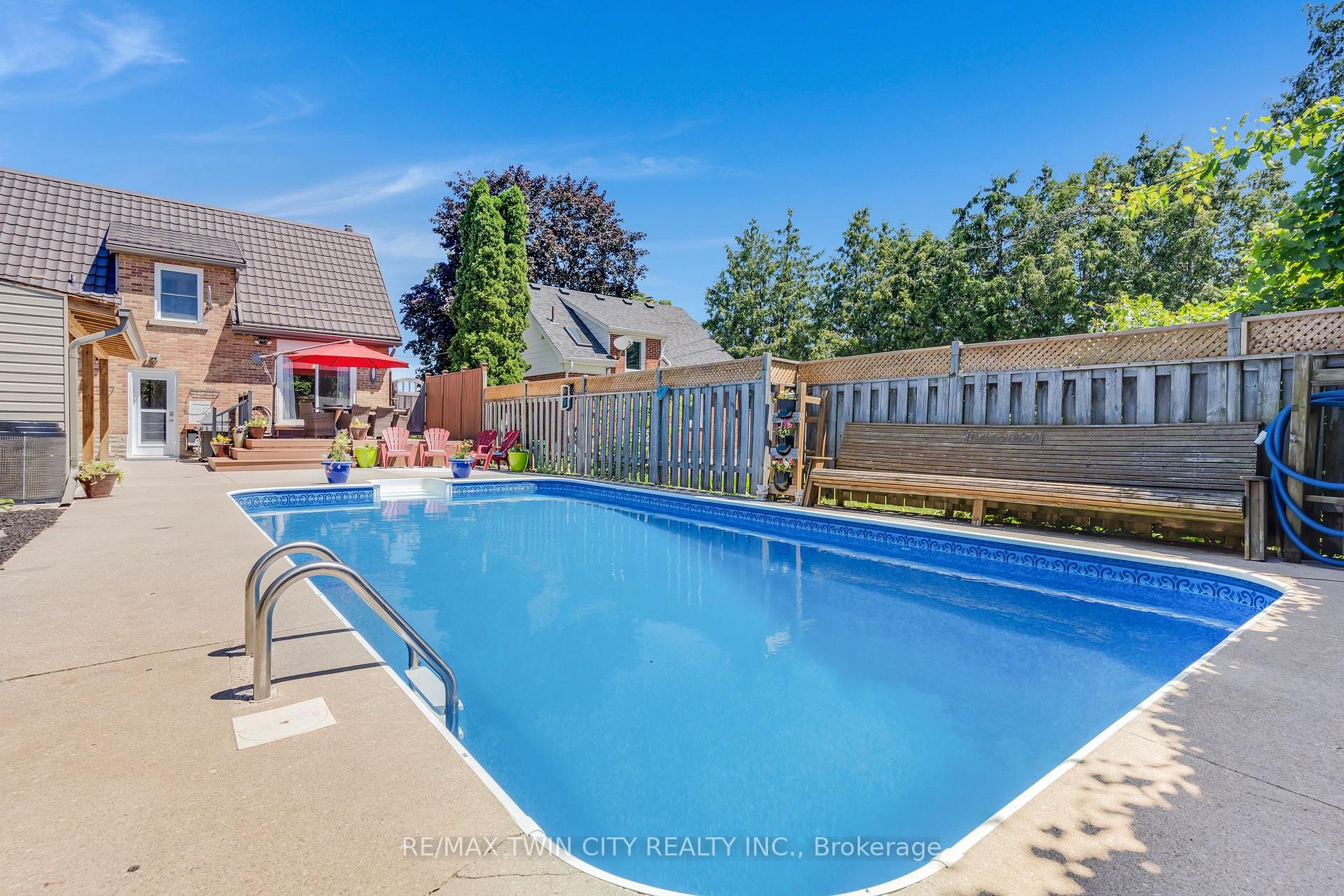 Photo 45 of 795 Rockway Drive, Kitchener, Eastwood — HOMEH