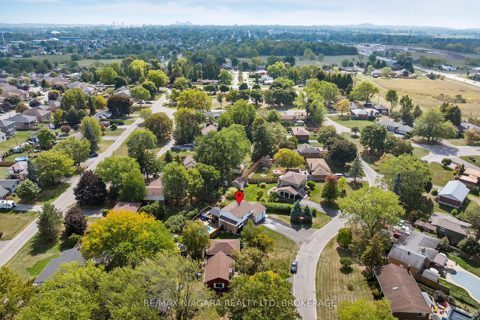 Photo 35 of 28 Thorncrest Road, Port Colborne, Main Street — HOMEH