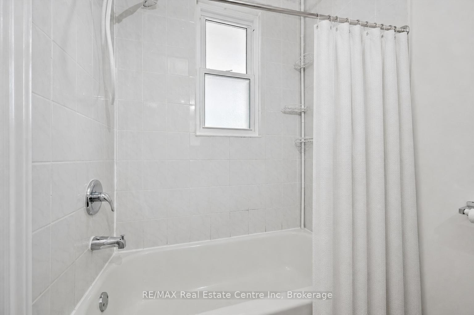 Photo 6 of 65 Stevenson Street N, Guelph, St. George's — HOMEH