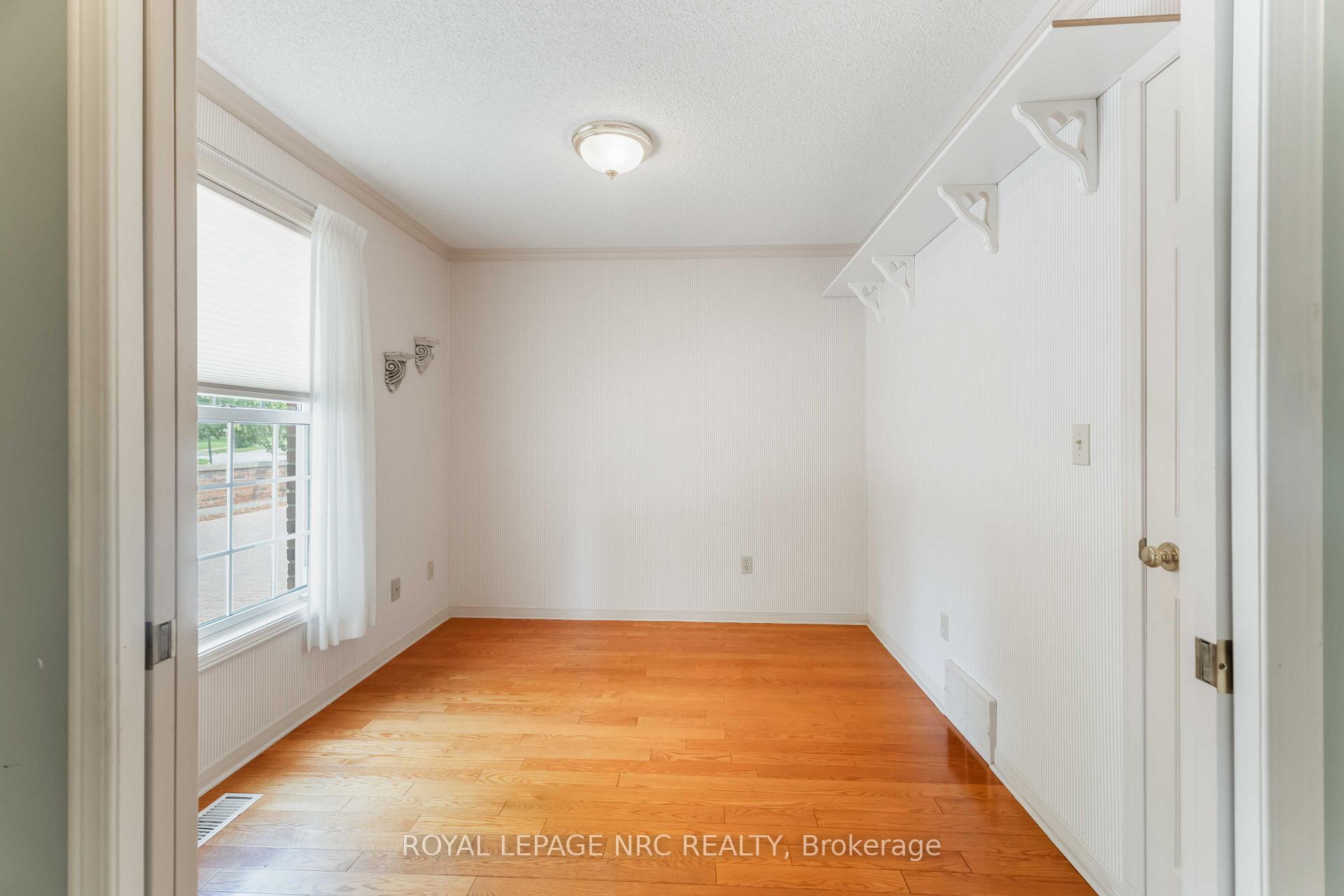 Photo 7 of Unit 6, 3406 Frederick Avenue, Lincoln, Lincoln-Jordan/Vineland — HOMEH