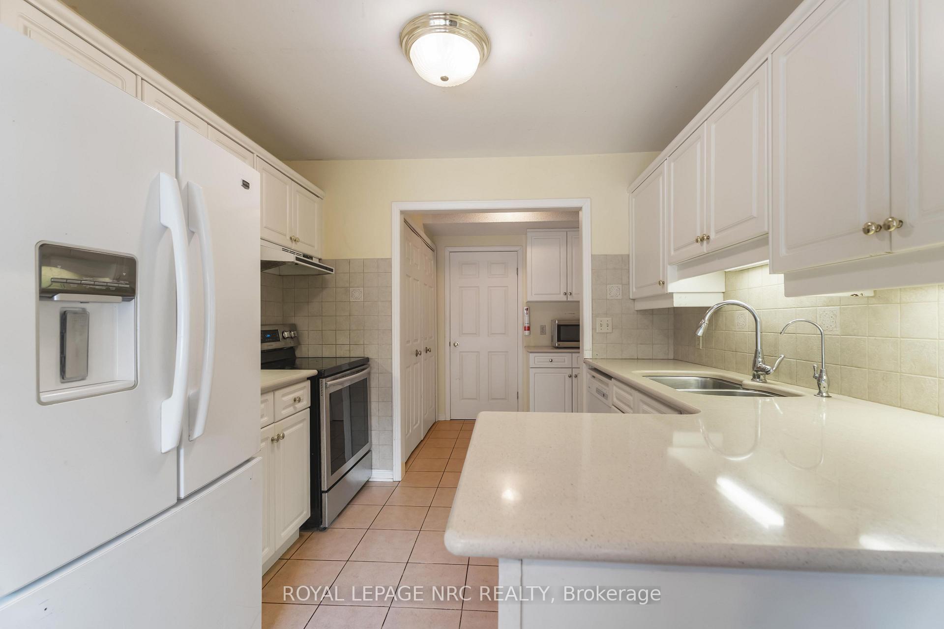 Photo 13 of Unit 6, 3406 Frederick Avenue, Lincoln, Lincoln-Jordan/Vineland — HOMEH