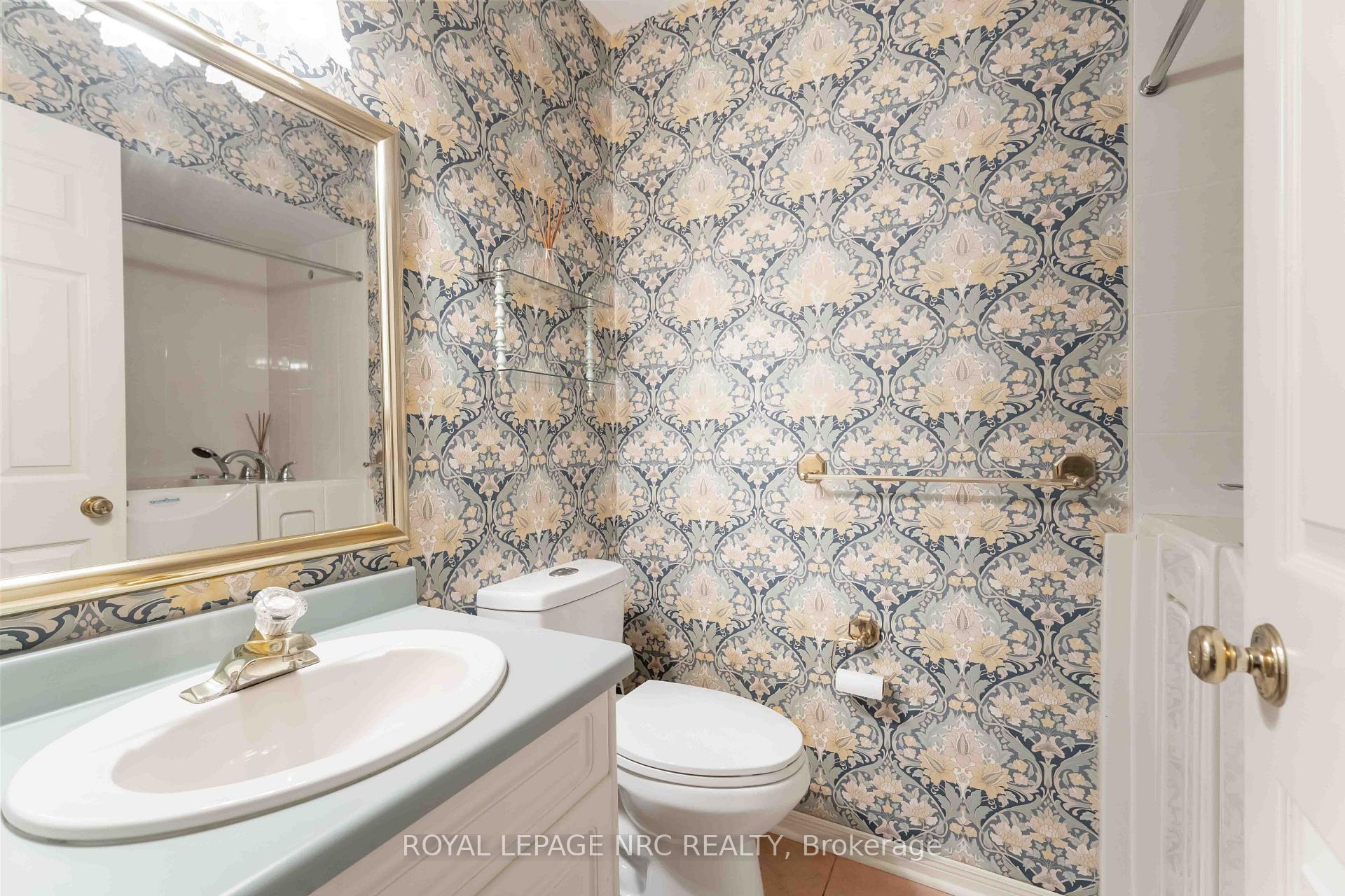 Photo 18 of Unit 6, 3406 Frederick Avenue, Lincoln, Lincoln-Jordan/Vineland — HOMEH