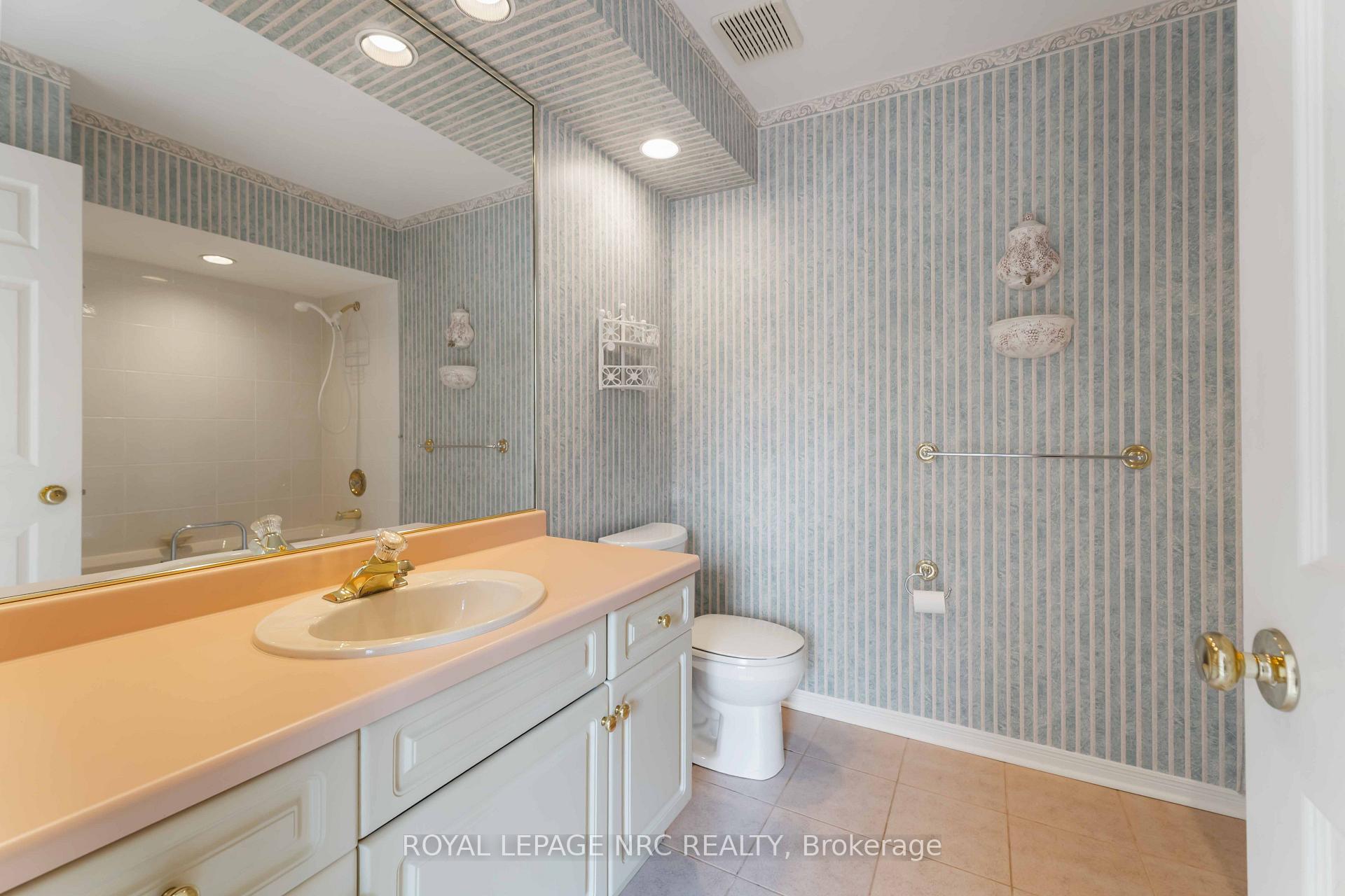 Photo 29 of Unit 6, 3406 Frederick Avenue, Lincoln, Lincoln-Jordan/Vineland — HOMEH
