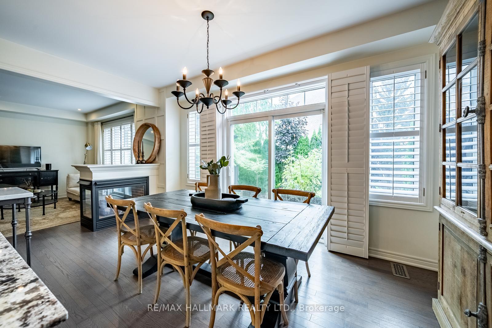 Photo 14 of 124 Bonnie Braes Drive, Brampton, Credit Valley — HOMEH