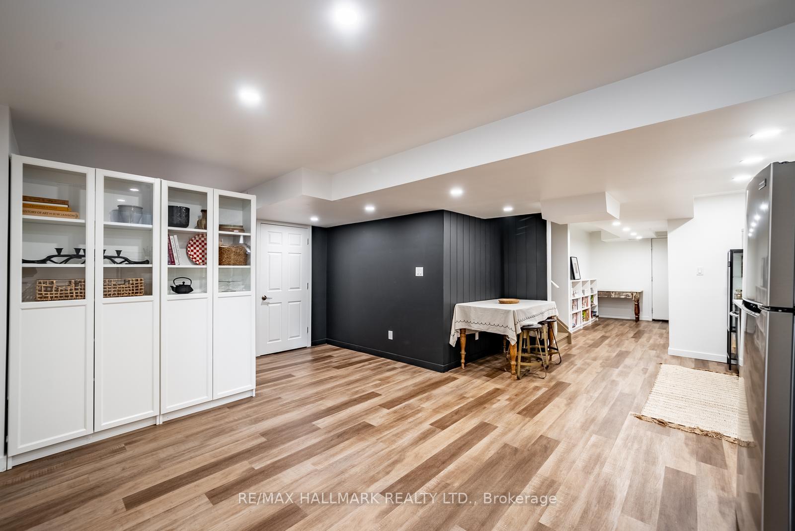 Photo 35 of 124 Bonnie Braes Drive, Brampton, Credit Valley — HOMEH