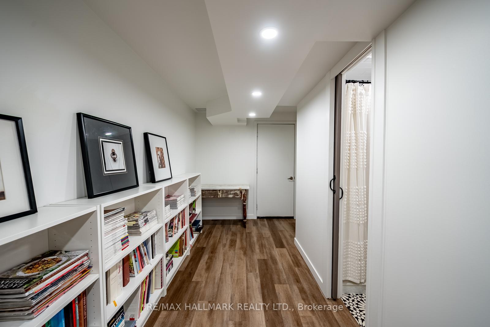 Photo 39 of 124 Bonnie Braes Drive, Brampton, Credit Valley — HOMEH