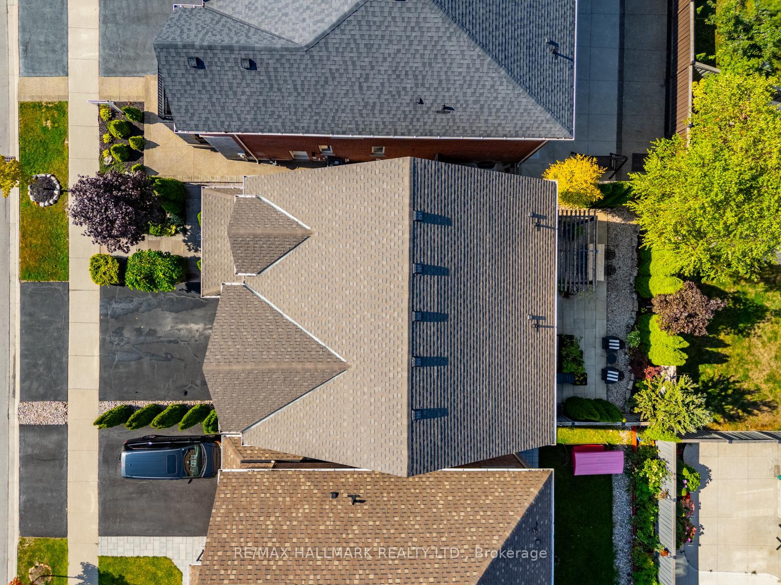 Photo 48 of 124 Bonnie Braes Drive, Brampton, Credit Valley — HOMEH