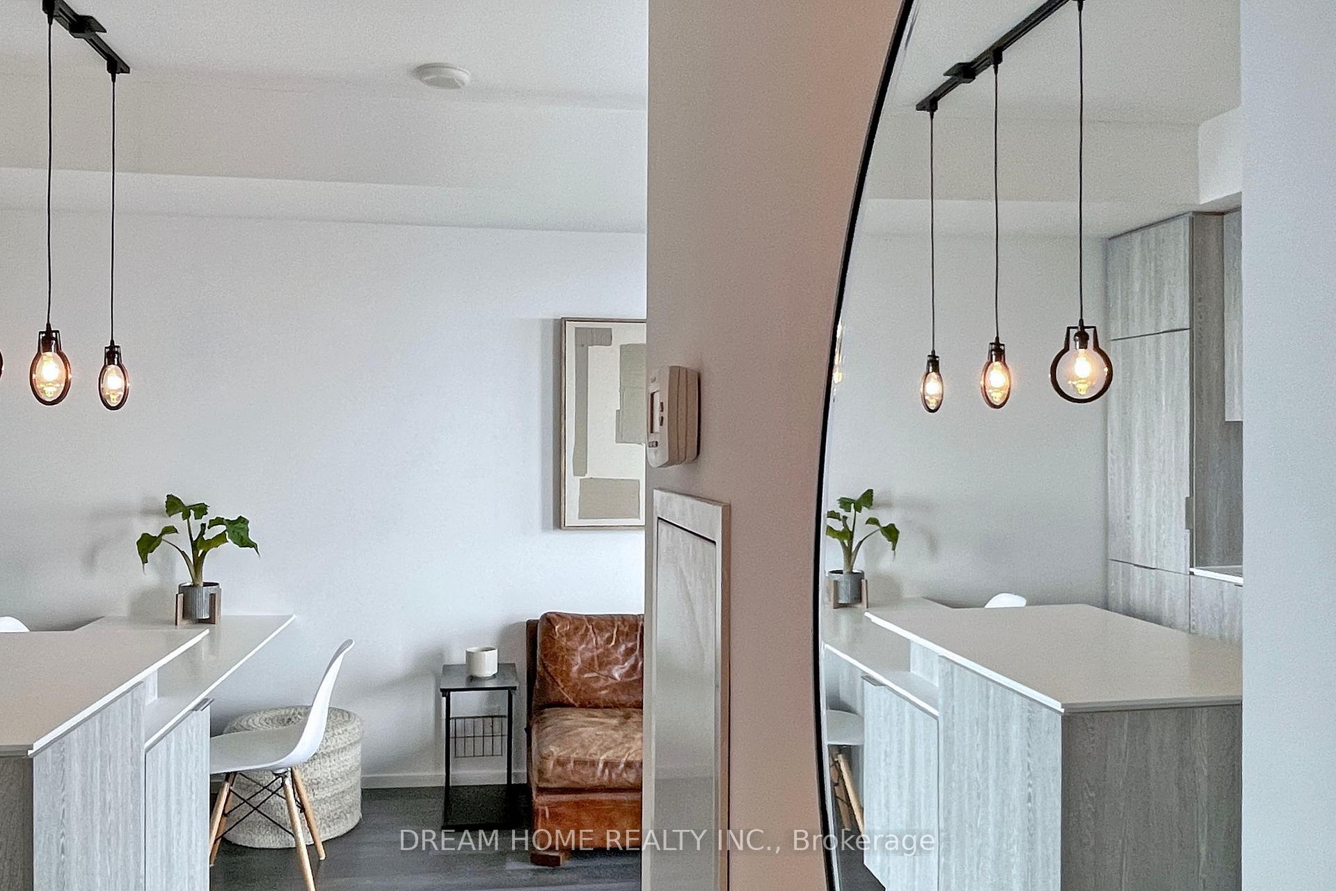 Photo 3 of Unit 3801, 5 St Joseph Street, Toronto, Bay Street Corridor — HOMEH