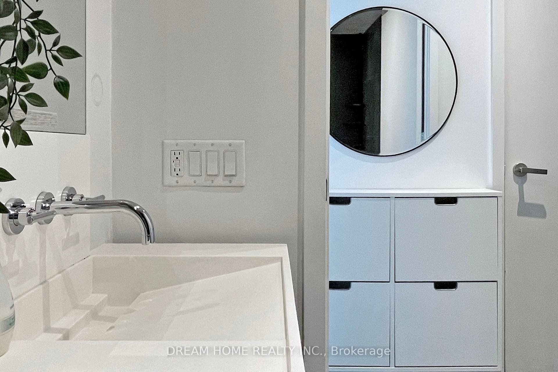 Photo 9 of Unit 3801, 5 St Joseph Street, Toronto, Bay Street Corridor — HOMEH