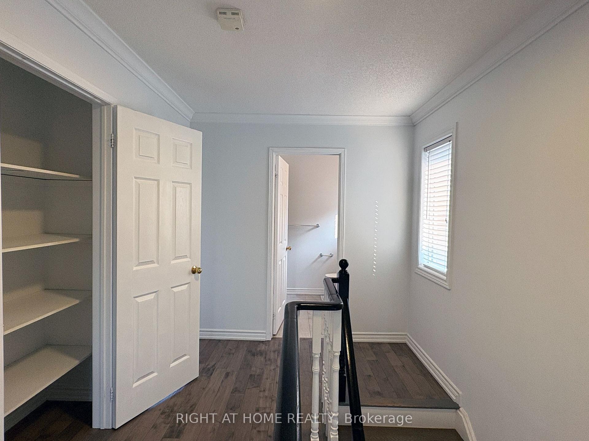 Photo 15 of 737 Caboto Trail, Markham, Village Green-South Unionville — HOMEH