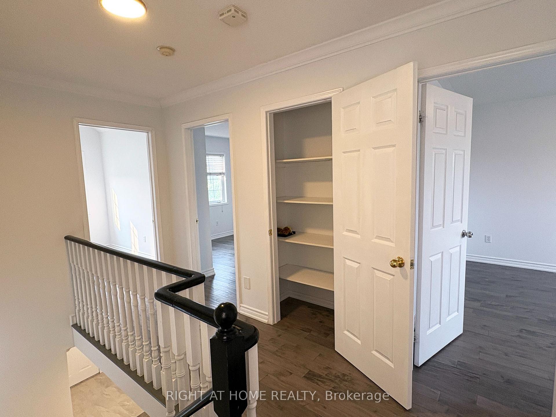 Photo 16 of 737 Caboto Trail, Markham, Village Green-South Unionville — HOMEH