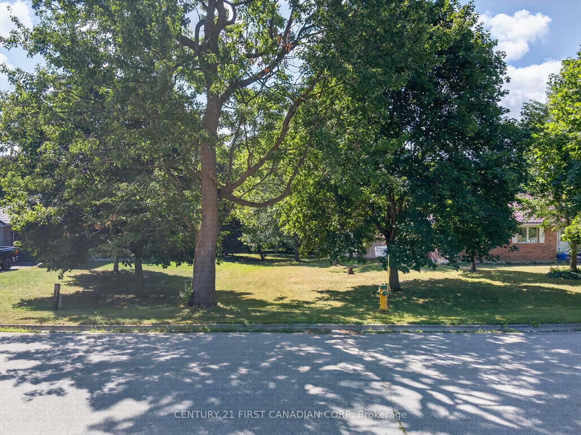 Photo 9 of 157 Princess Street, Lucan Biddulph, Lucan — HOMEH
