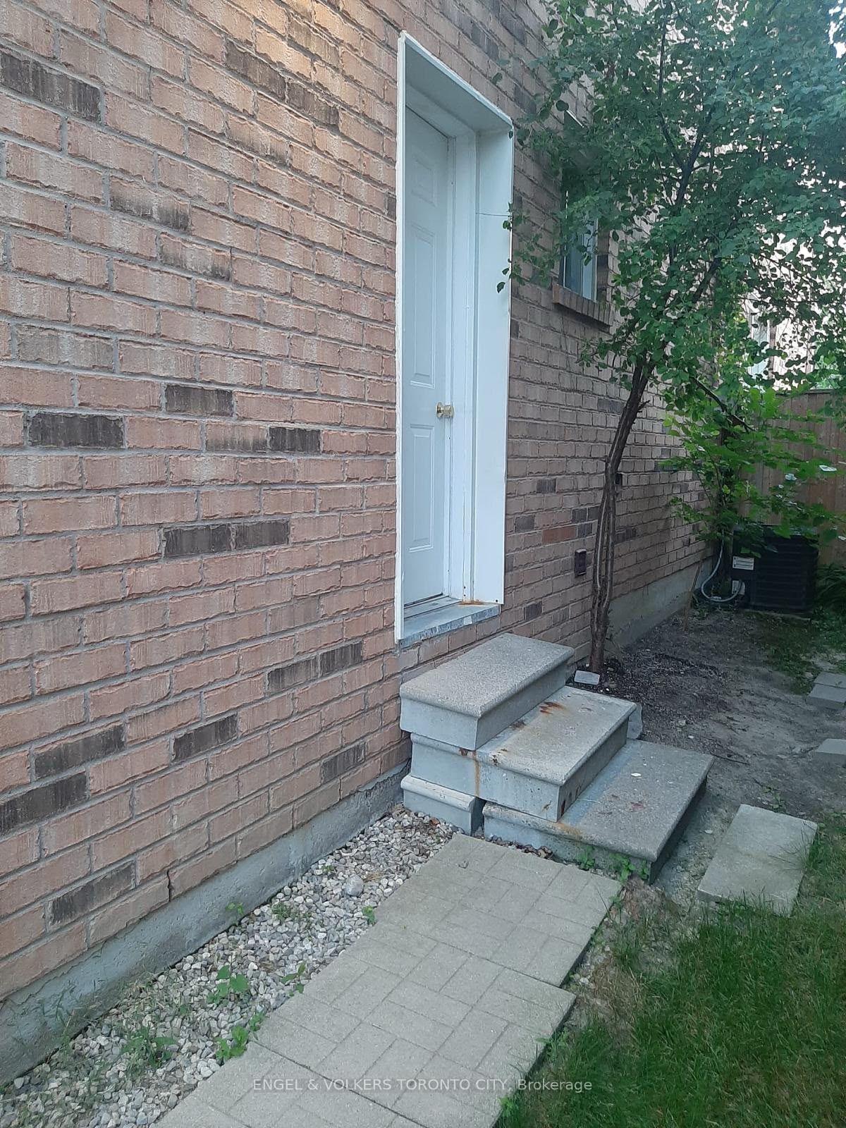 Photo of Unit Bsmt, 23 Sweet Water Crescent
