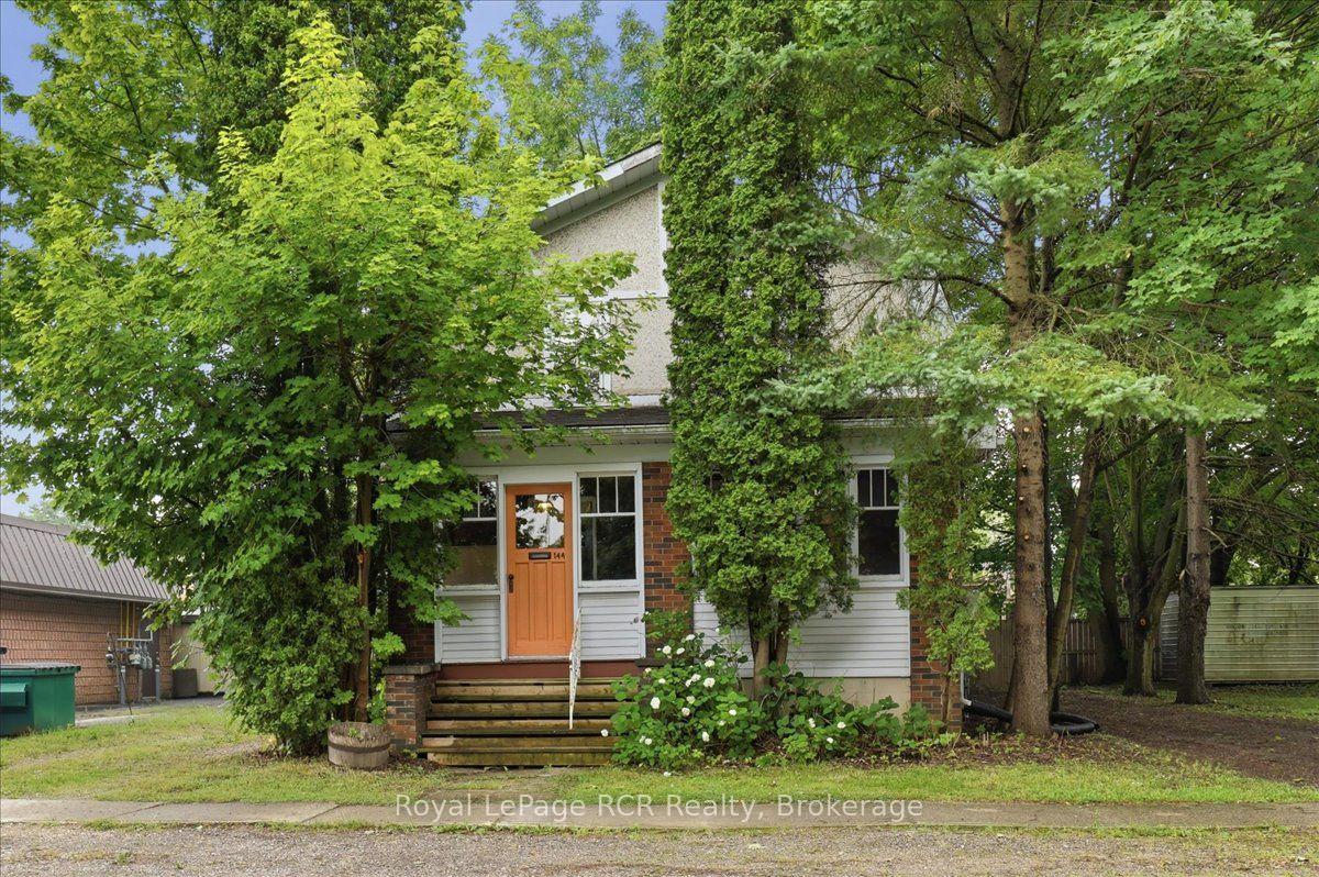 Photo of 144 Davidson Avenue S