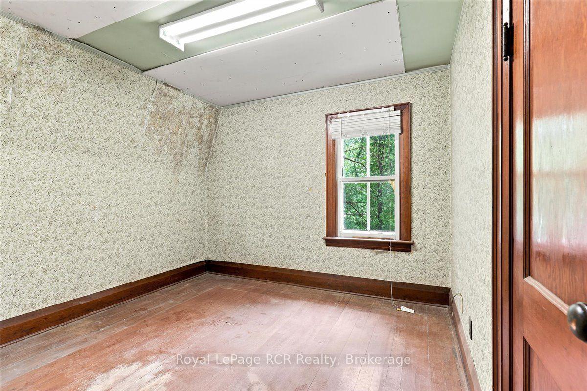 Photo 26 of 144 Davidson Avenue S, North Perth, Listowel — HOMEH
