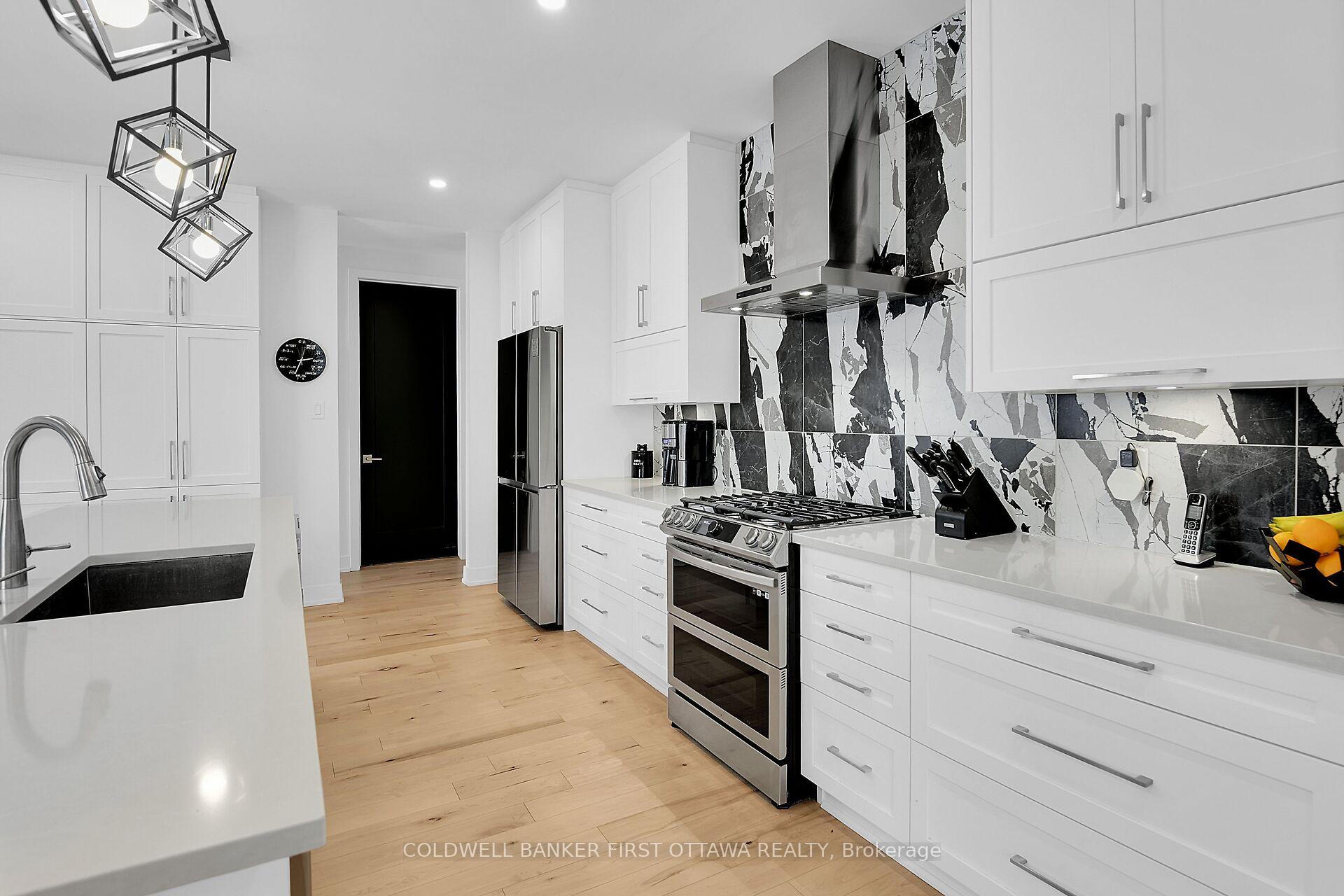 Photo 14 of 107 Ascari Road, Ottawa, Mahogany Community — HOMEH