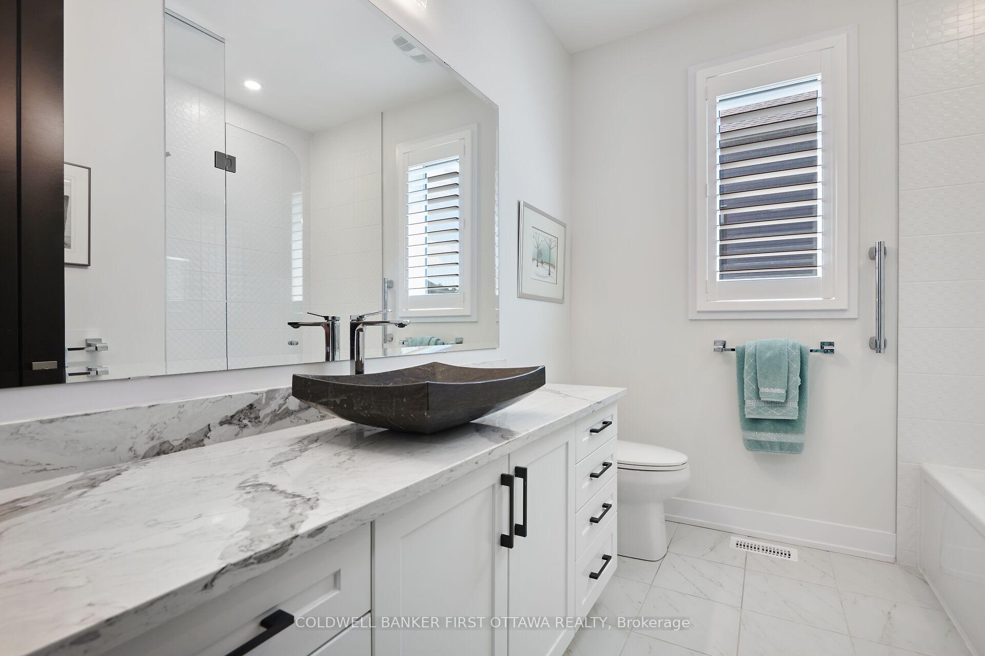 Photo 21 of 107 Ascari Road, Ottawa, Mahogany Community — HOMEH